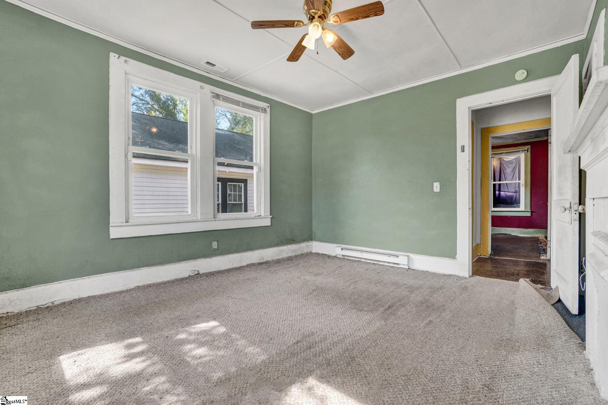 526 Perry Avenue Property Photo 18