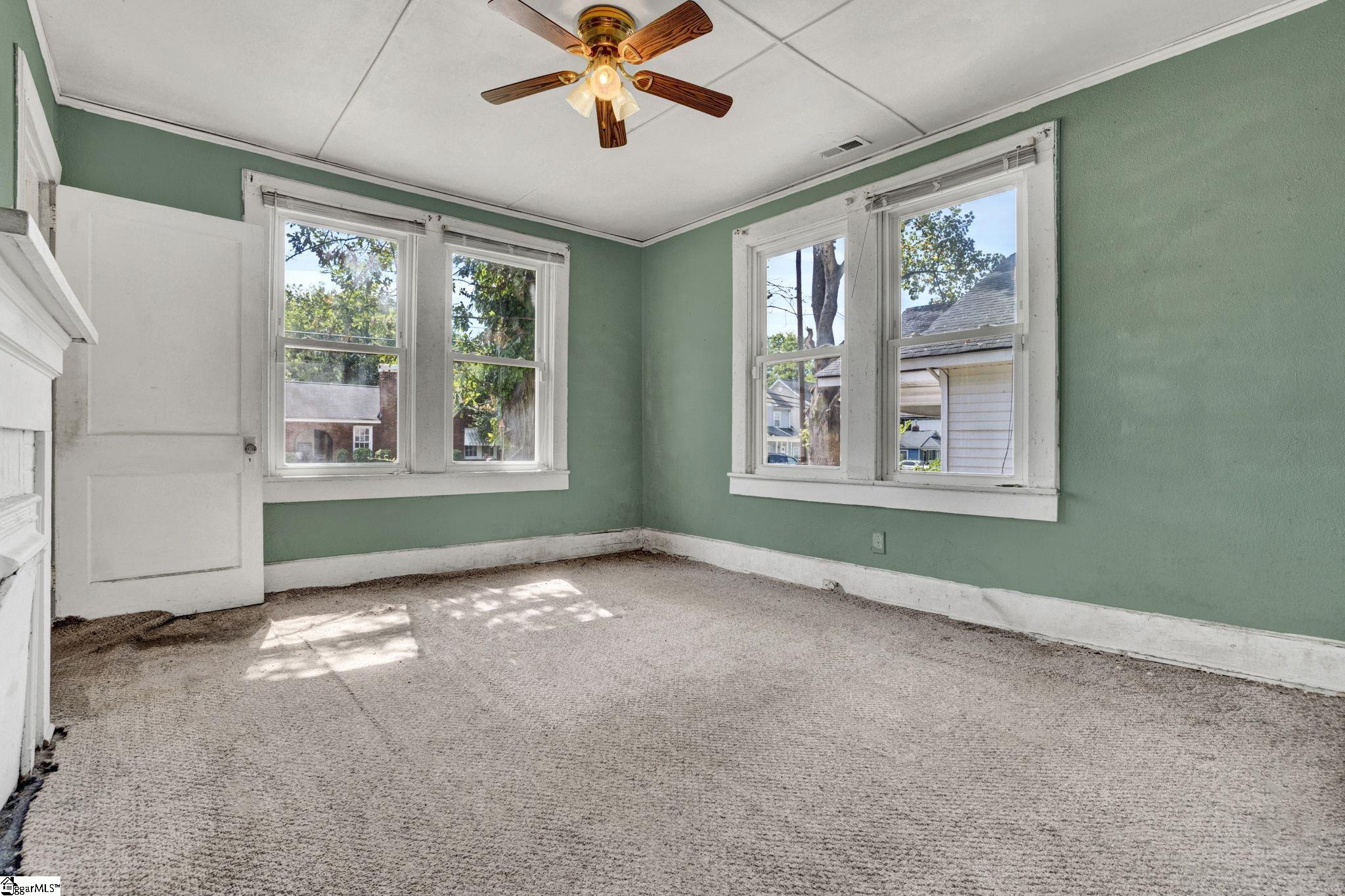 526 Perry Avenue Property Photo 19