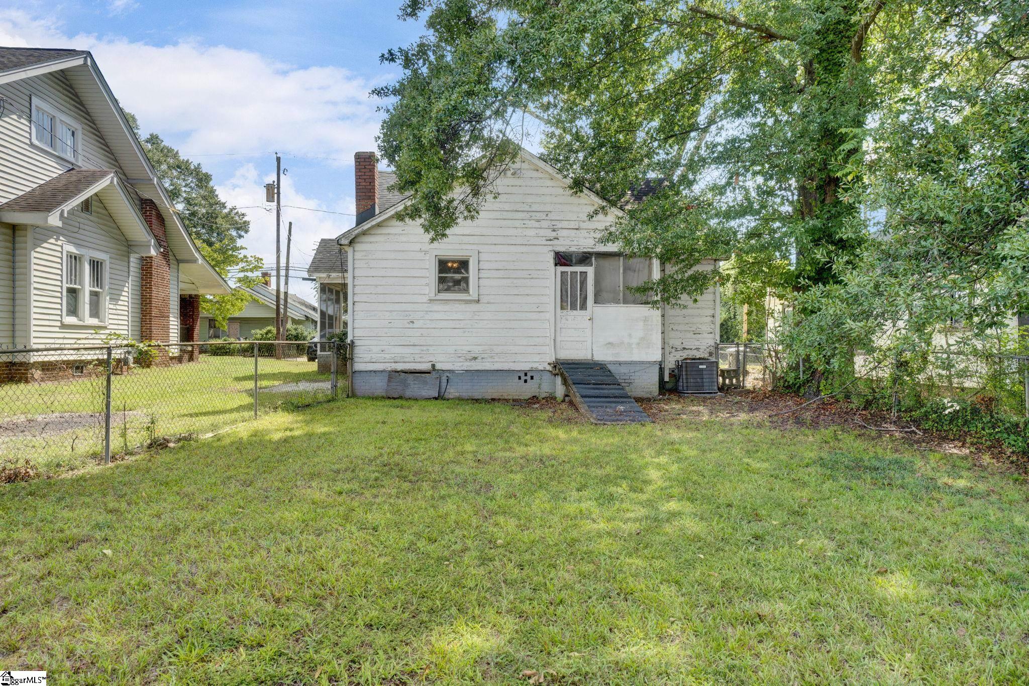 526 Perry Avenue Property Photo 30