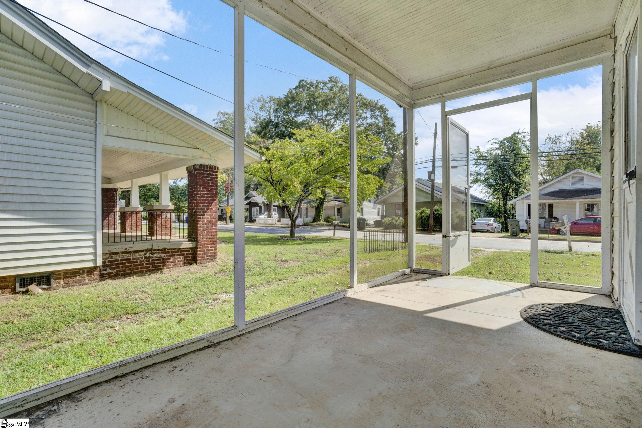 526 Perry Avenue Property Photo 31