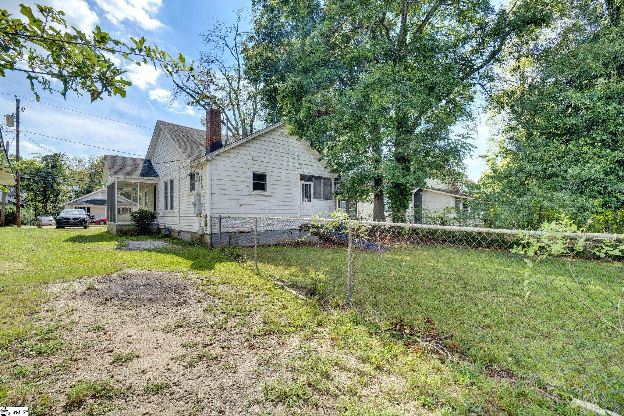 526 Perry Avenue Property Photo 39