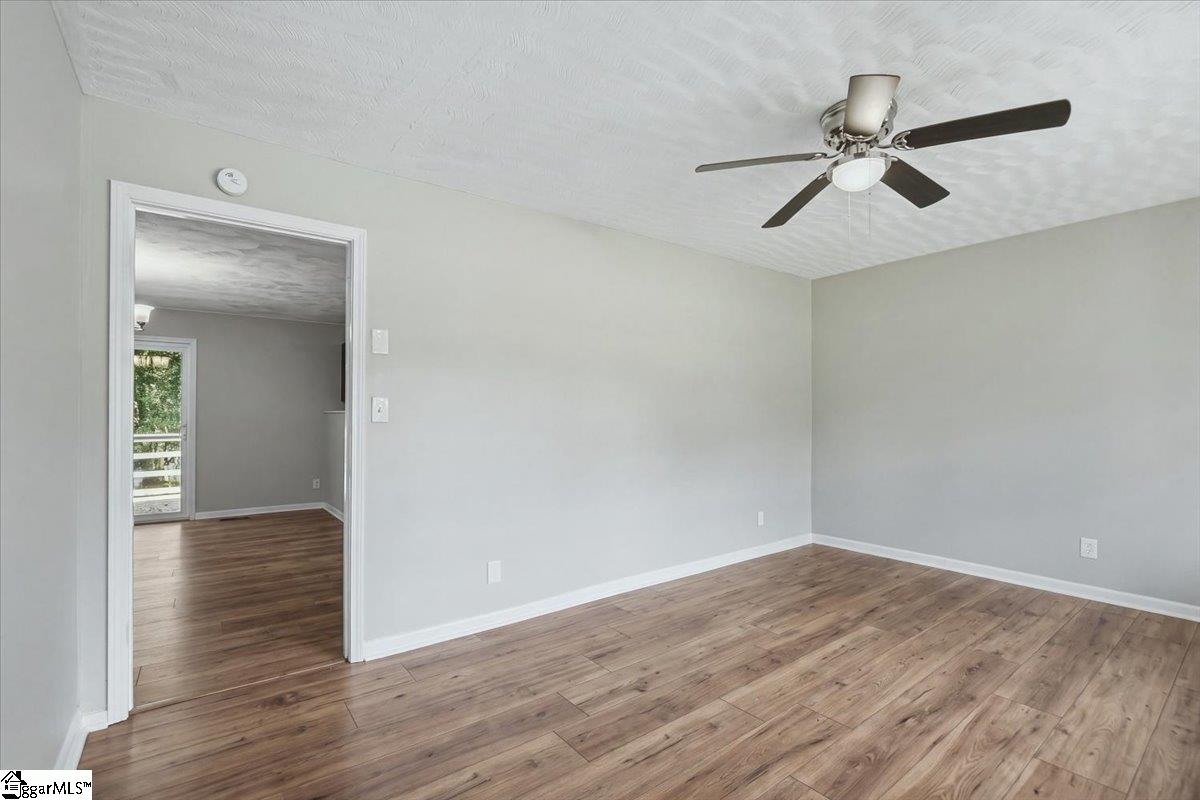 505 Arkwright Drive Property Photo 3
