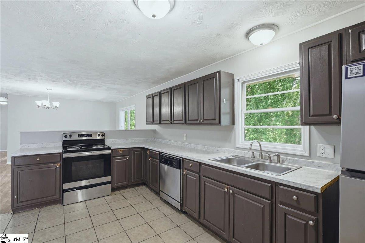 505 Arkwright Drive Property Photo 10