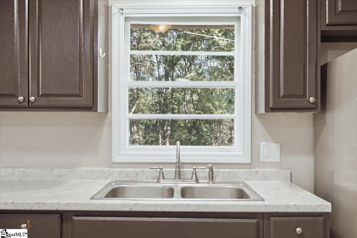 505 Arkwright Drive Property Photo 11