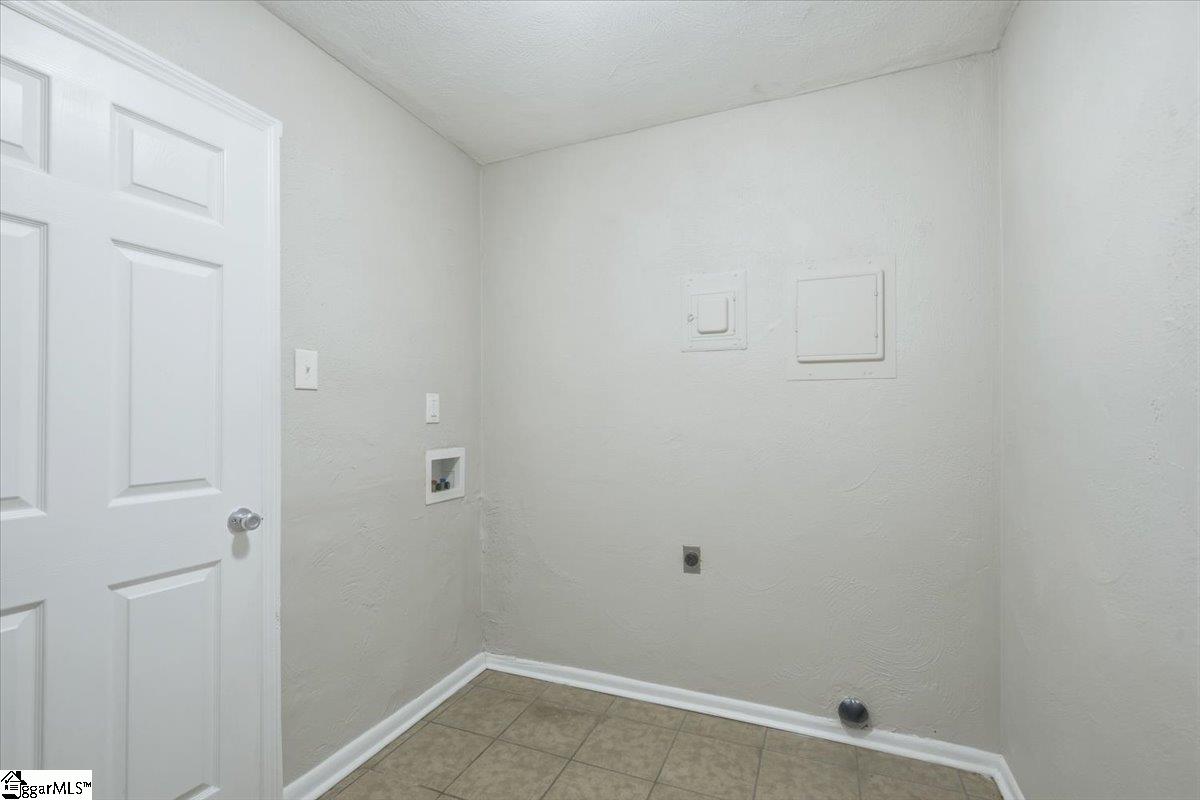 505 Arkwright Drive Property Photo 12