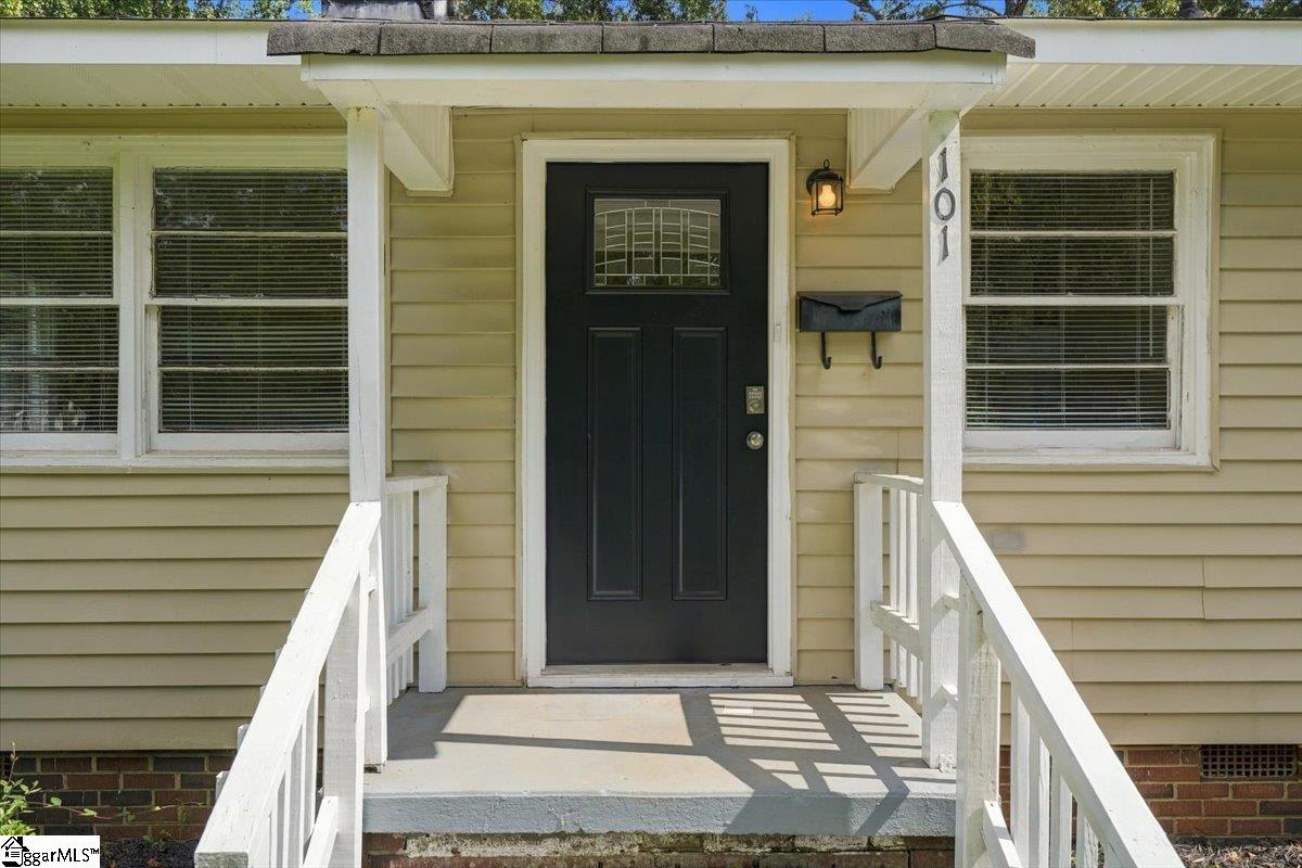 101 Arlo Court Property Photo 4