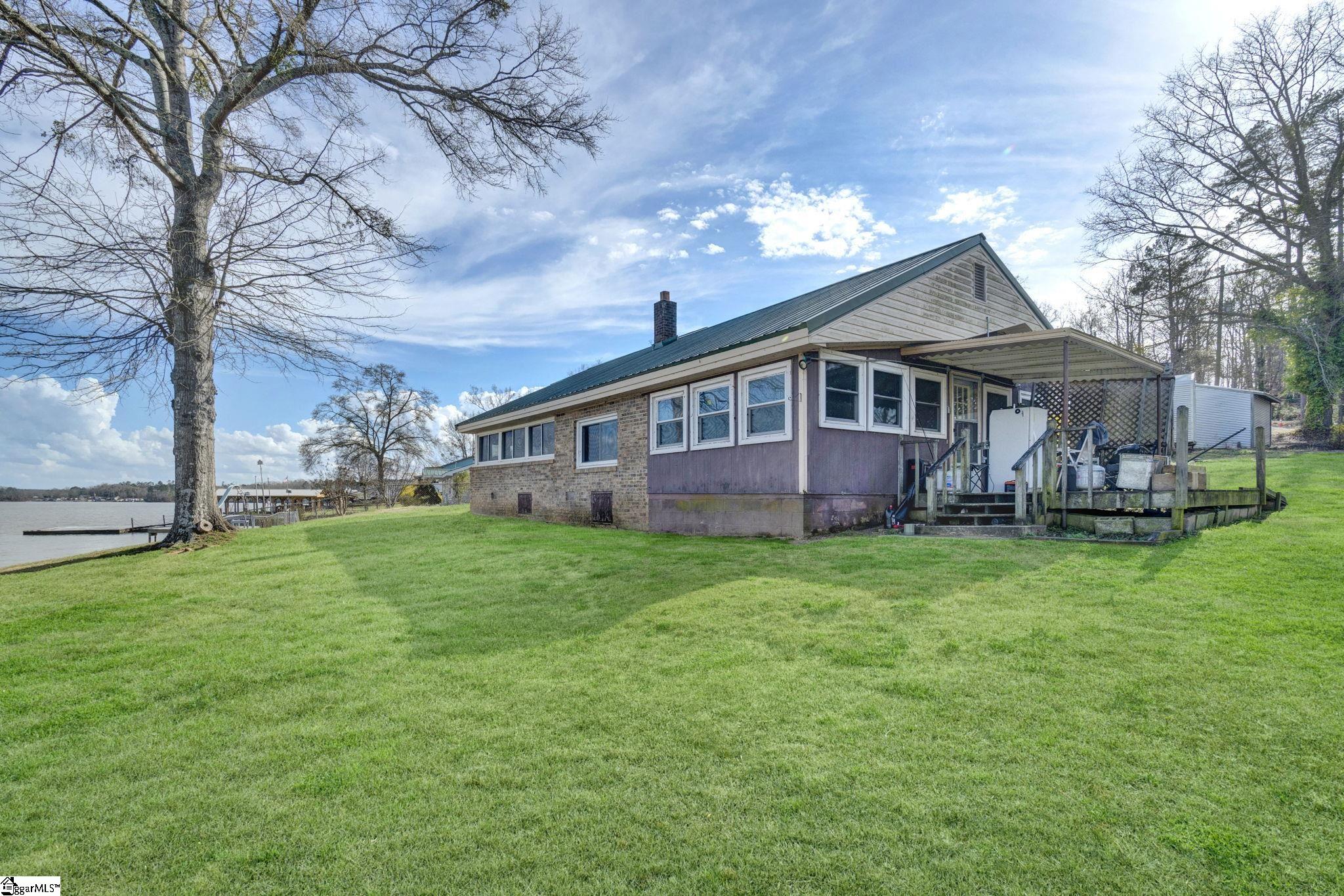 1020 Flymm Smith Road Property Photo 11