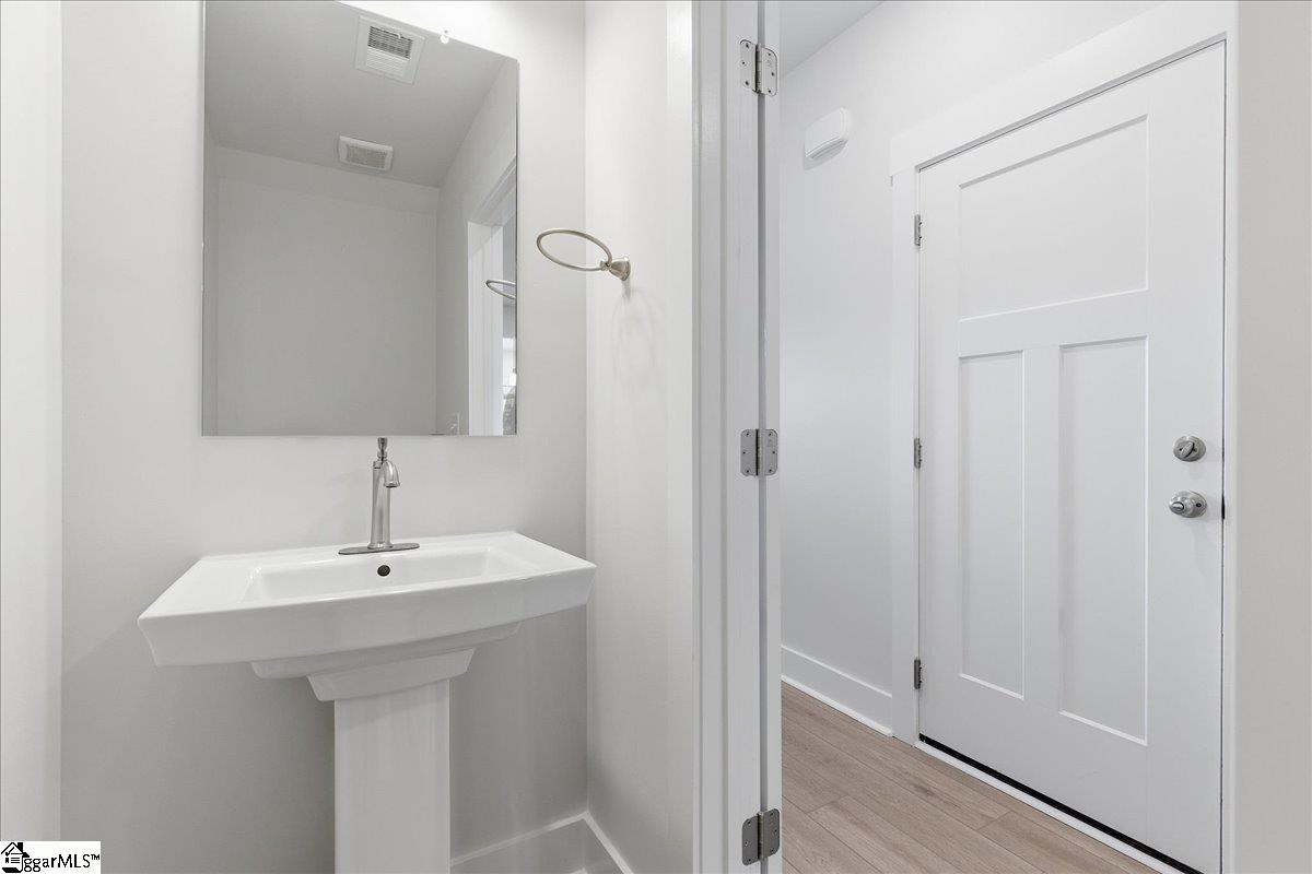 105 Redfield Place Property Photo 15