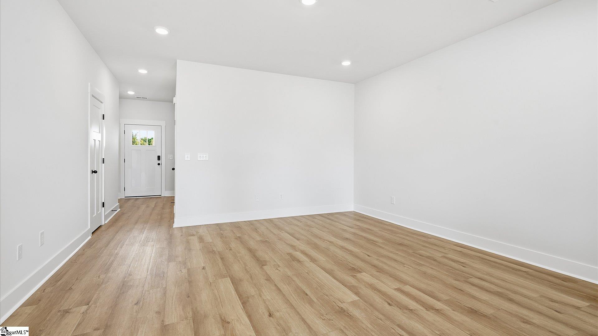 7 Hagen Lane Property Photo 9