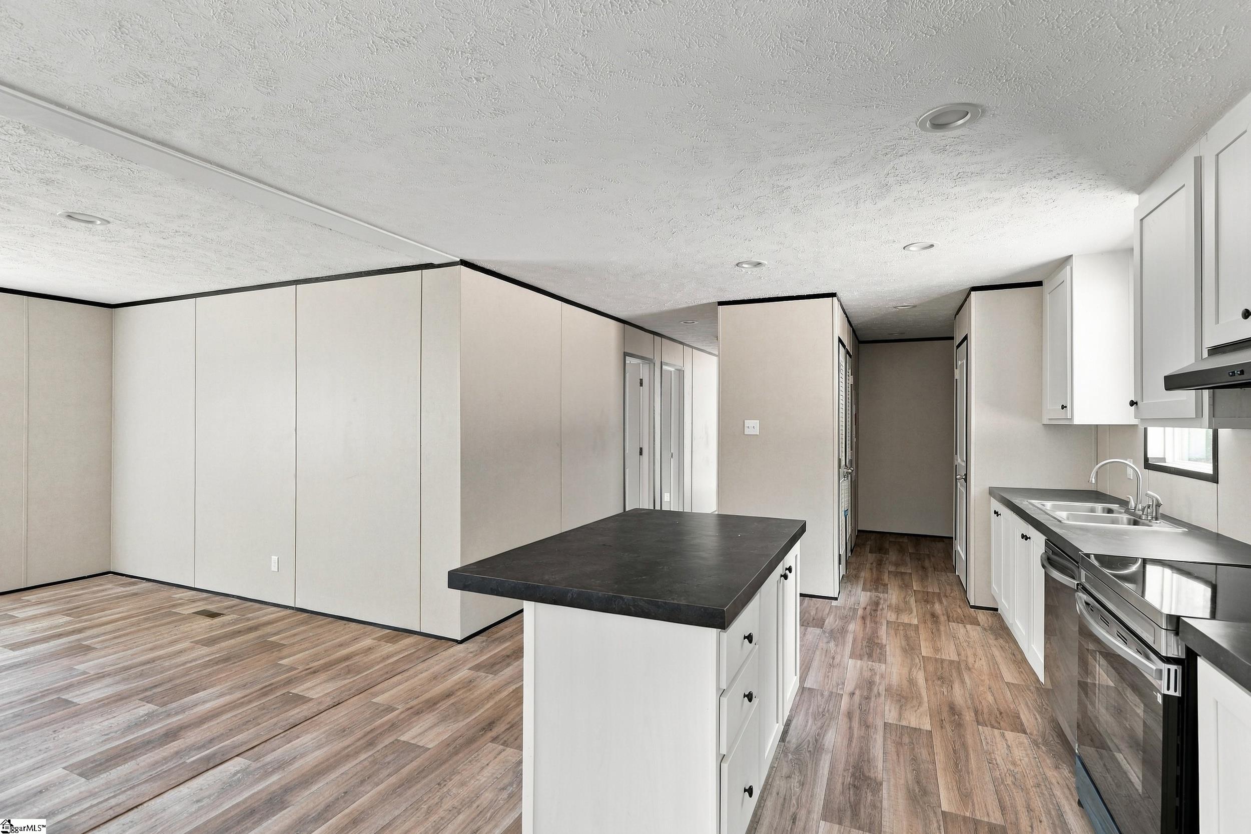2326 221 S Highway Property Photo 9