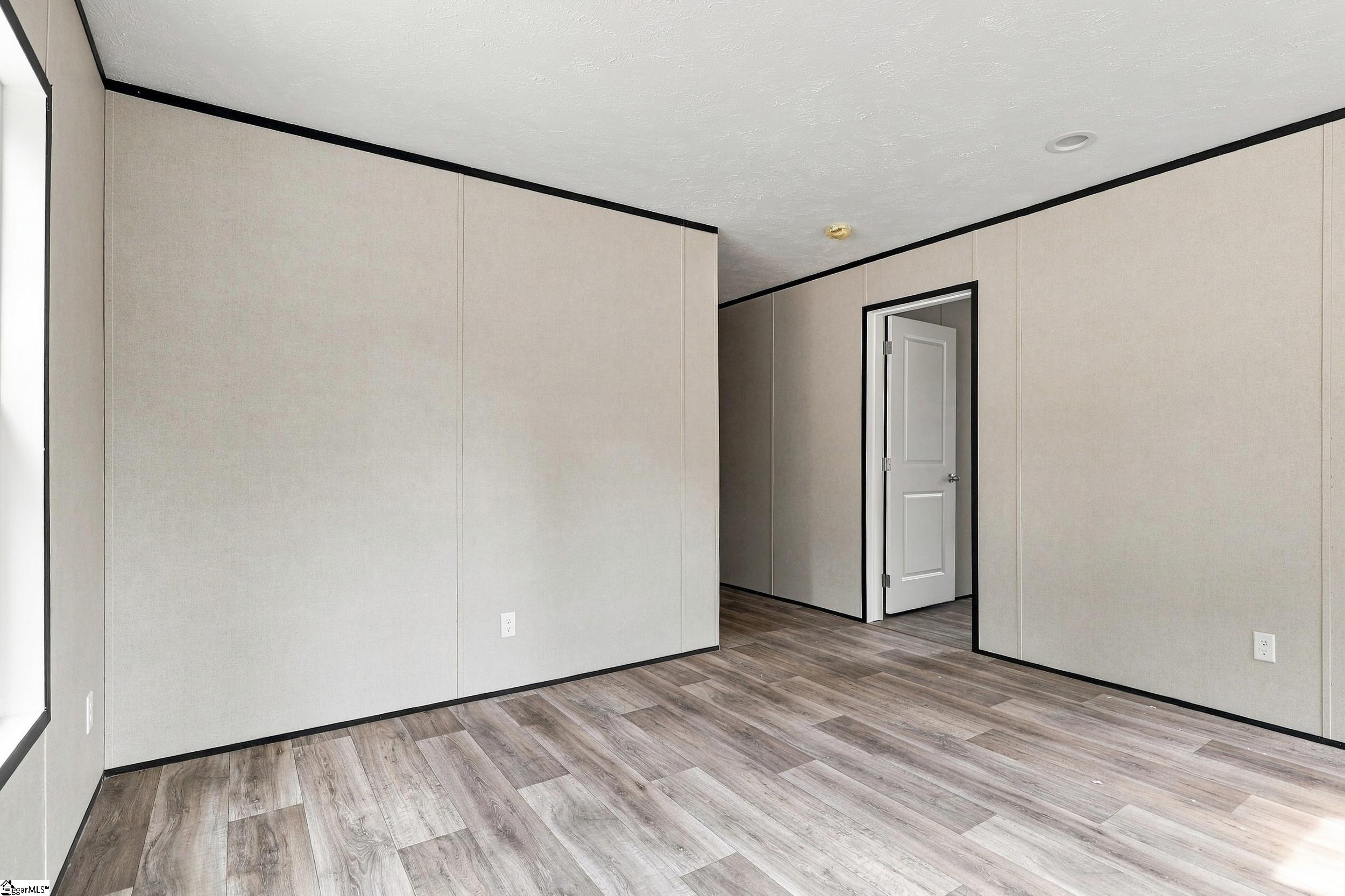 2326 221 S Highway Property Photo 14