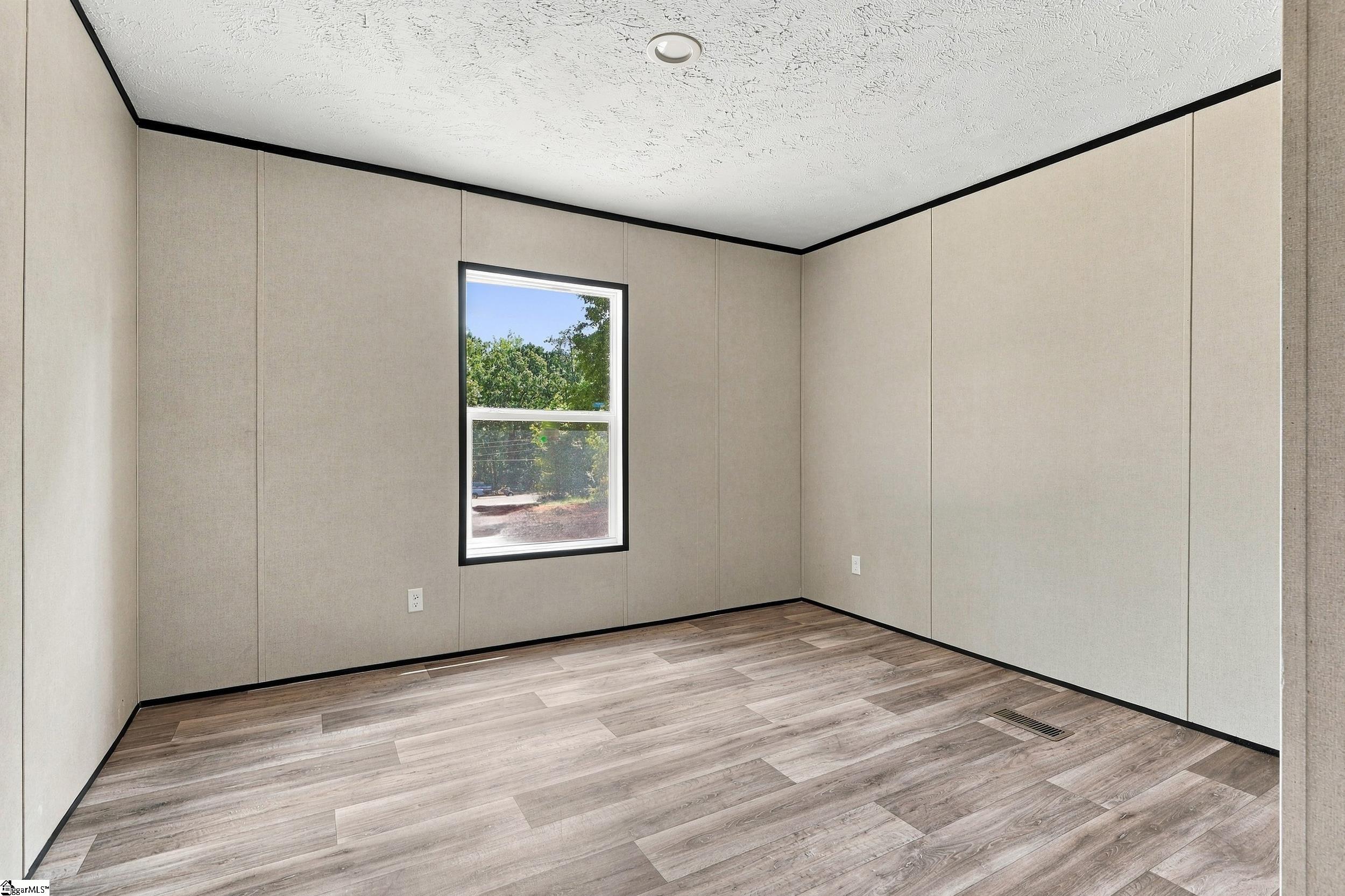 2326 221 S Highway Property Photo 24