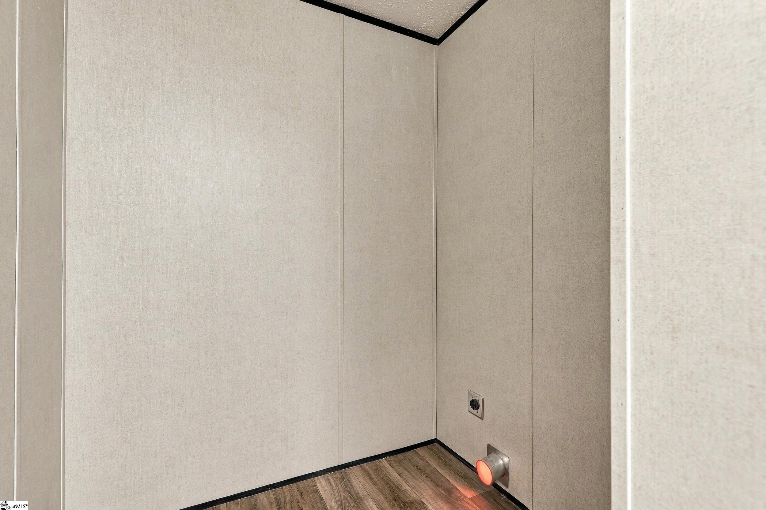 2326 221 S Highway Property Photo 26
