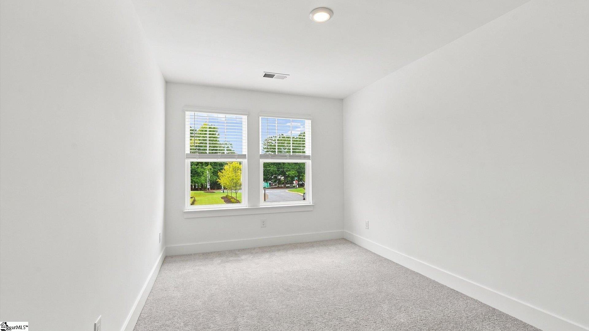 609 E Norvell Court Property Photo 18