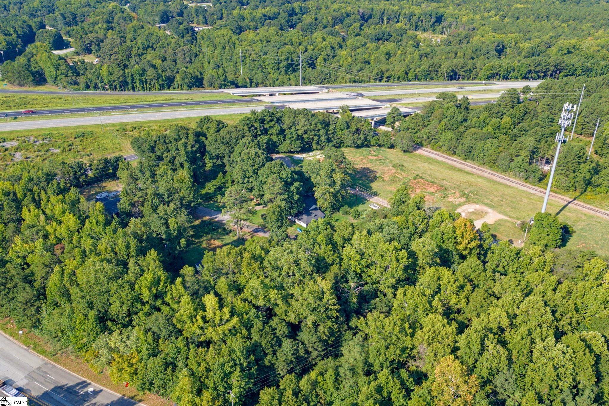 12 Landscape Lane Property Photo 10