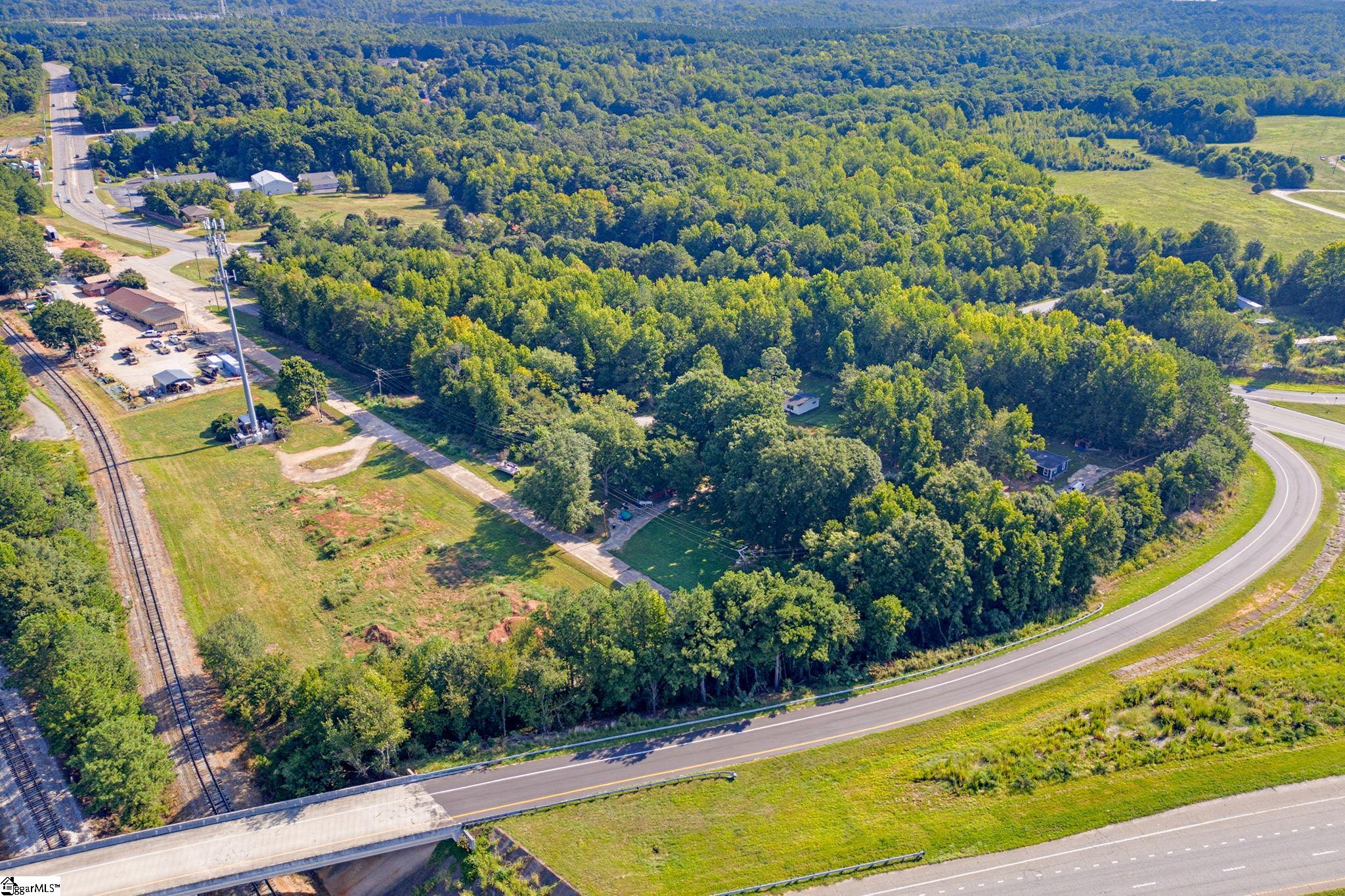 12 Landscape Lane Property Photo 15