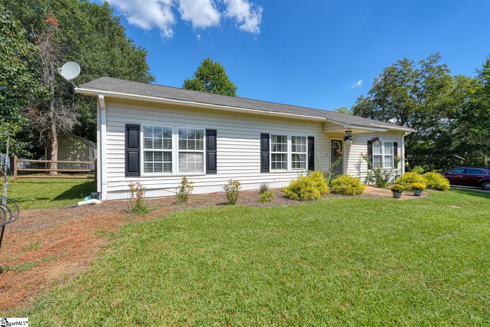 164 Westview Drive Property Photo 1