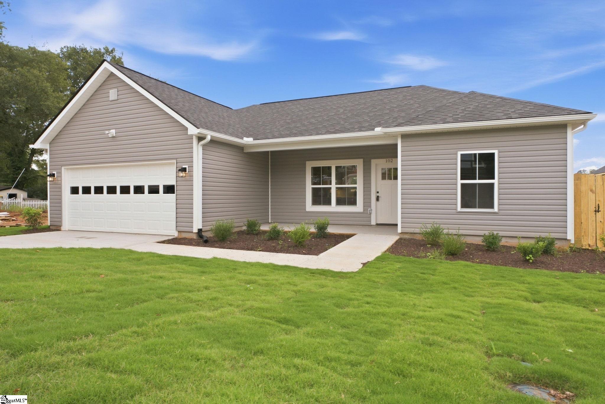 102 9th Street Property Photo 4