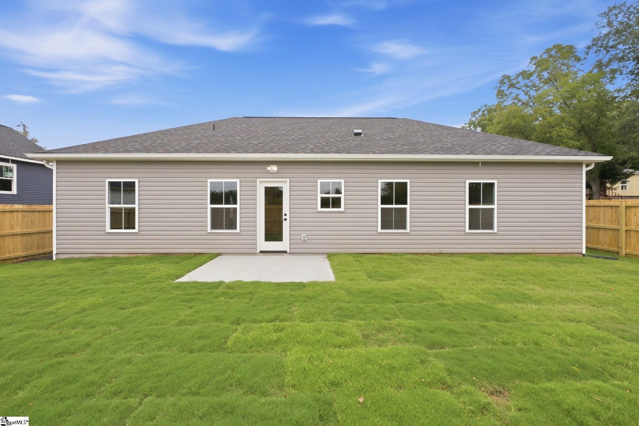 102 9th Street Property Photo 8