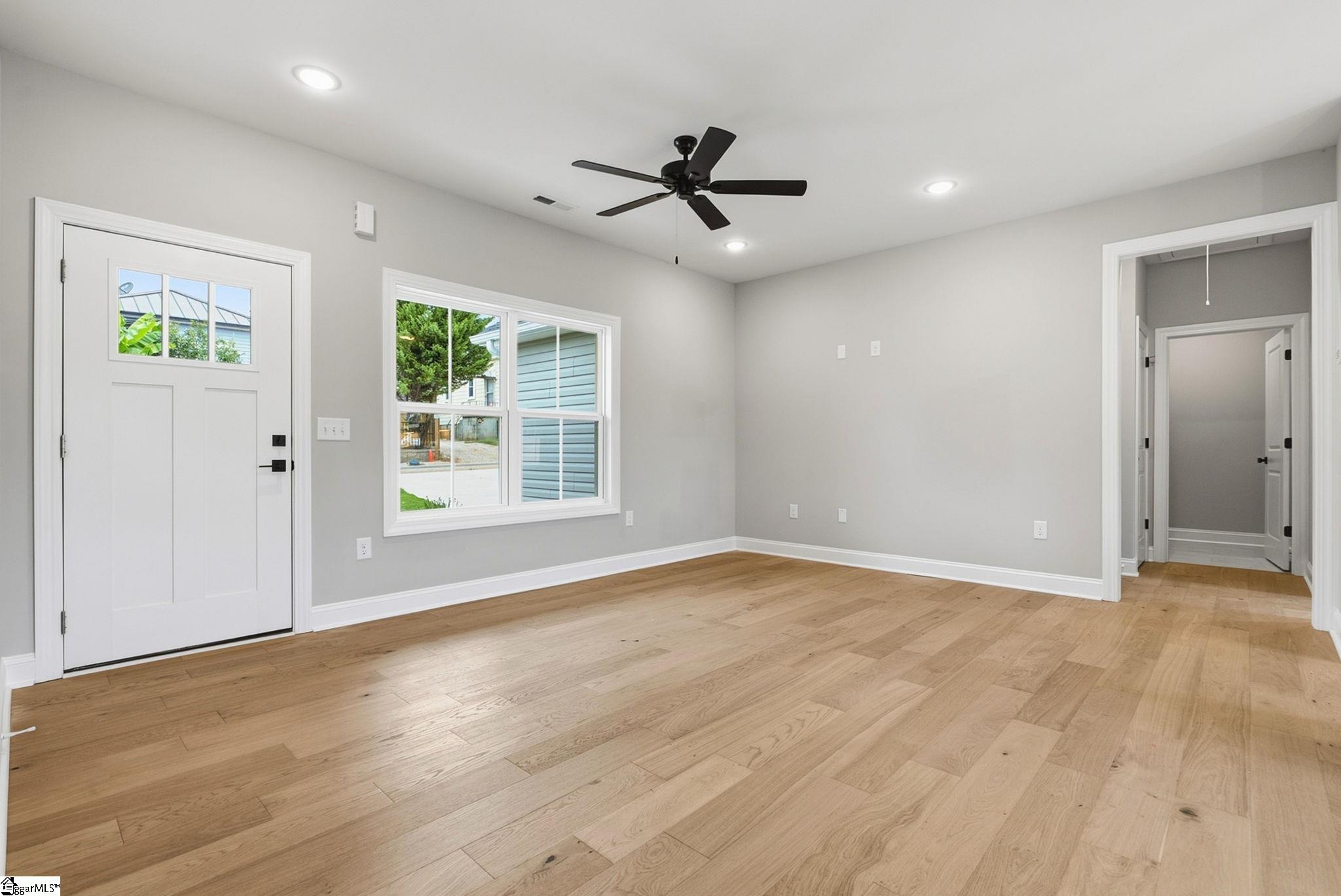 102 9th Street Property Photo 14