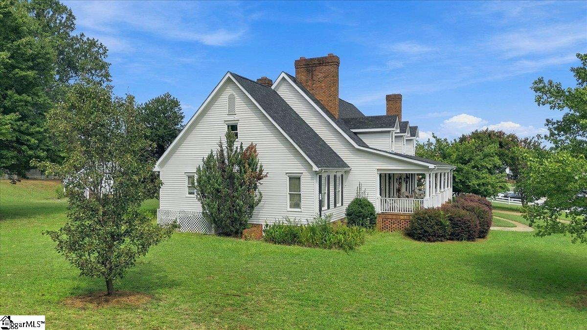 105 Marshland Lane Property Photo 3
