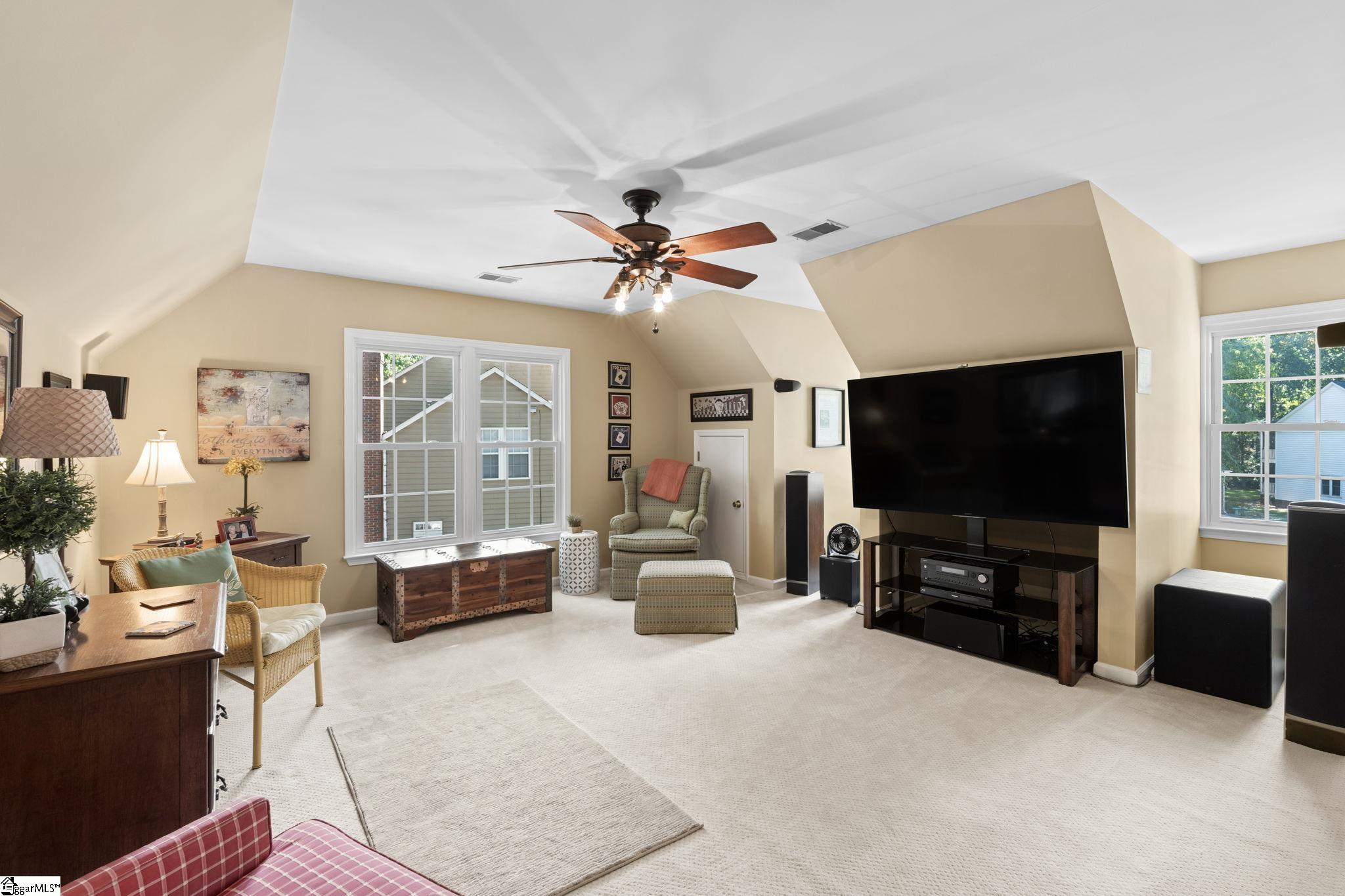107 Willow Oak Court Property Photo 31