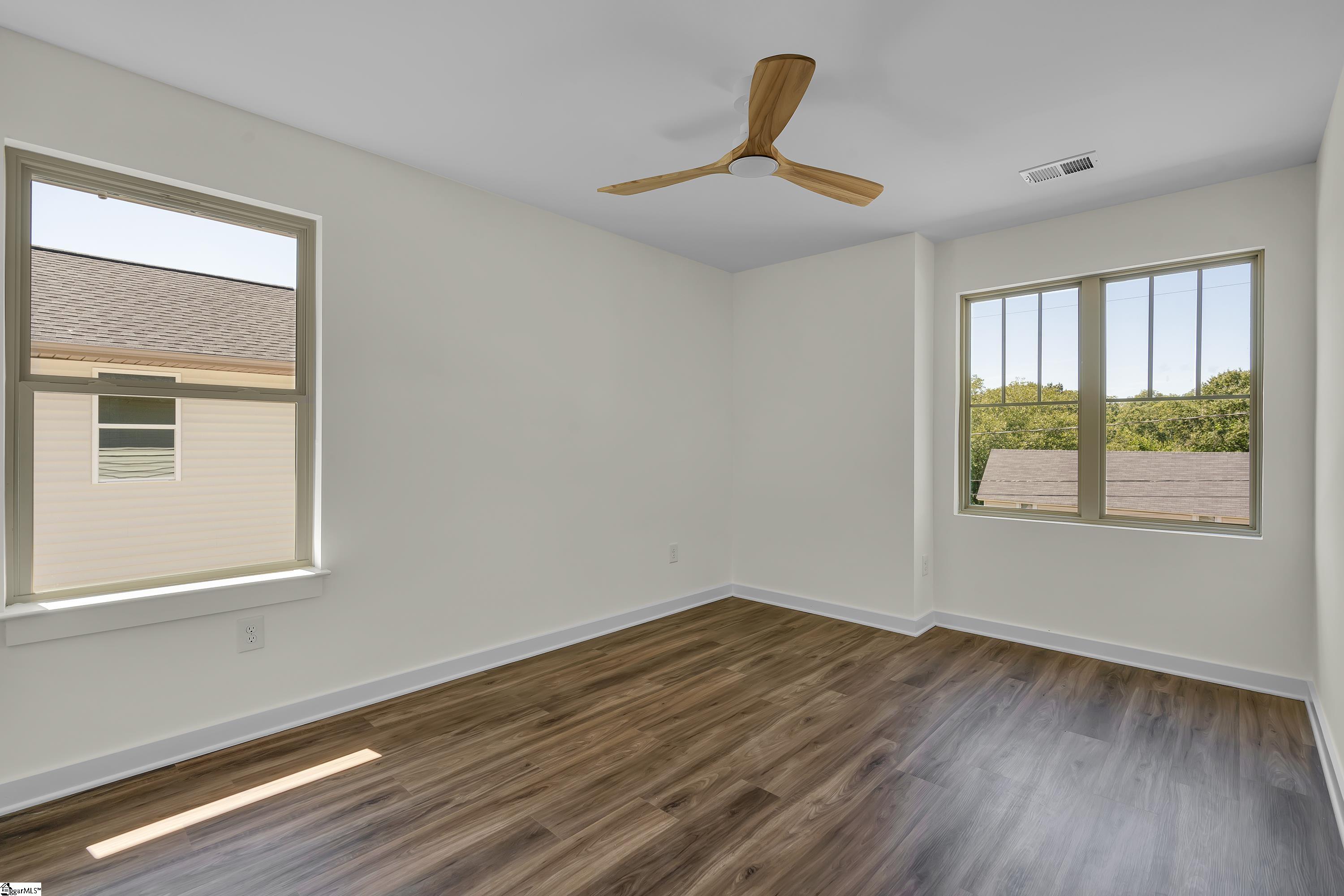 10b Hammett Street Property Photo 9