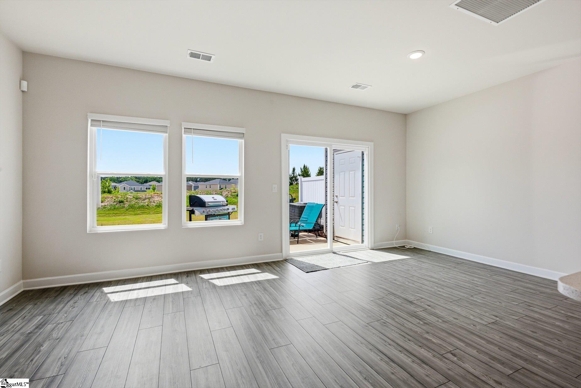 10 Rockshire Trail Property Photo 5