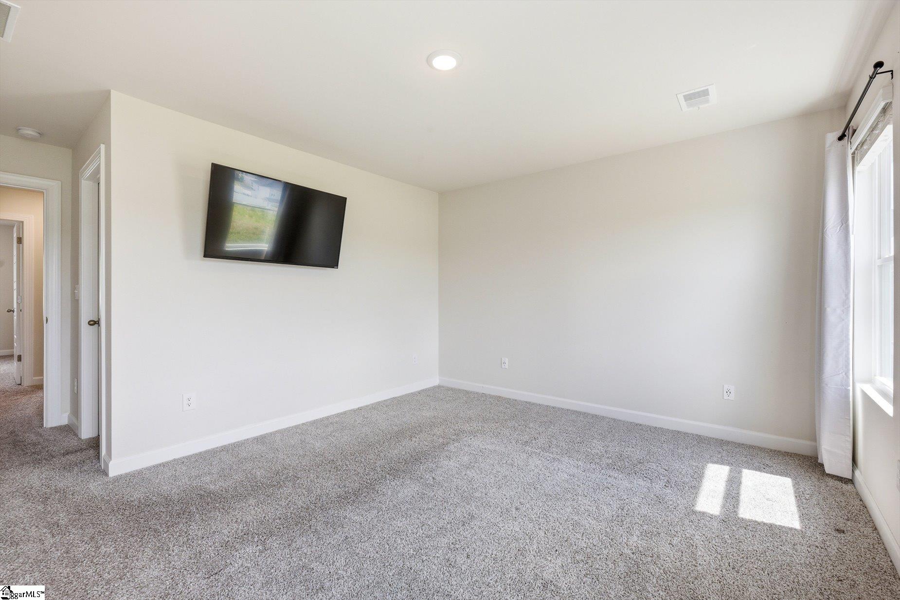10 Rockshire Trail Property Photo 13