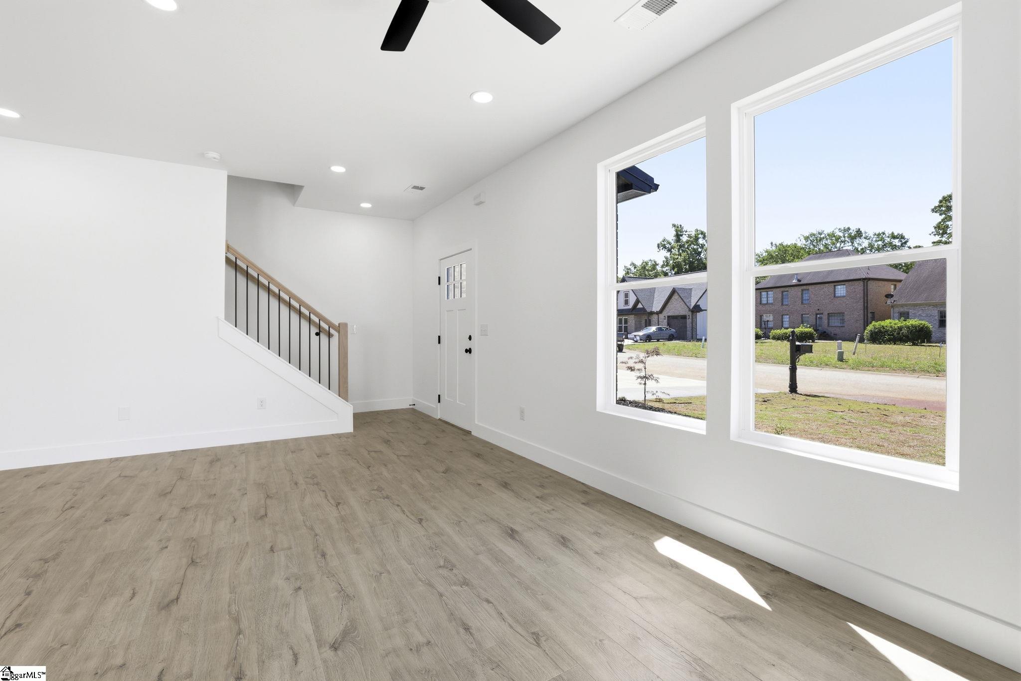 425 Ambiance Court Property Photo 5