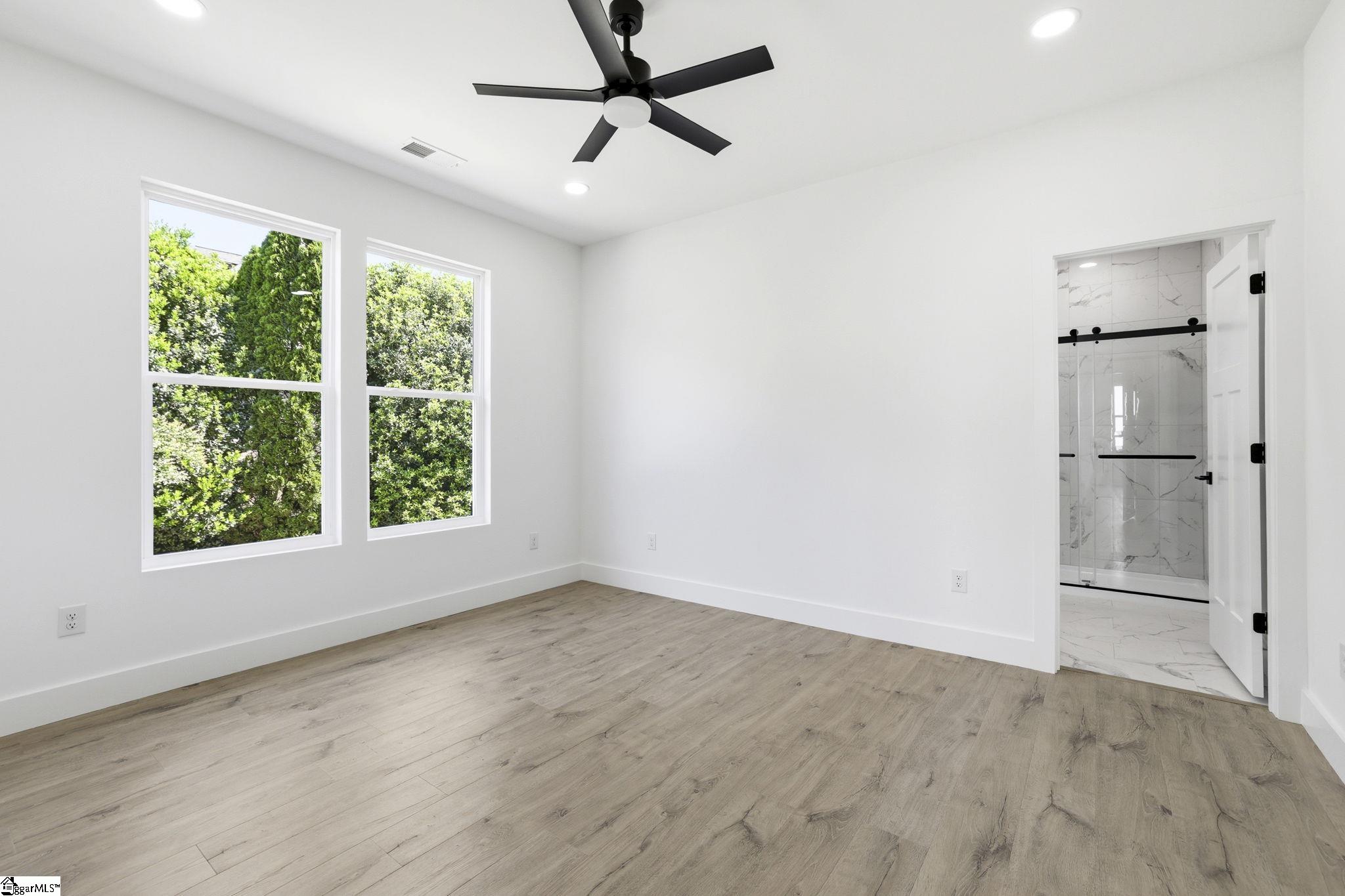 425 Ambiance Court Property Photo 8
