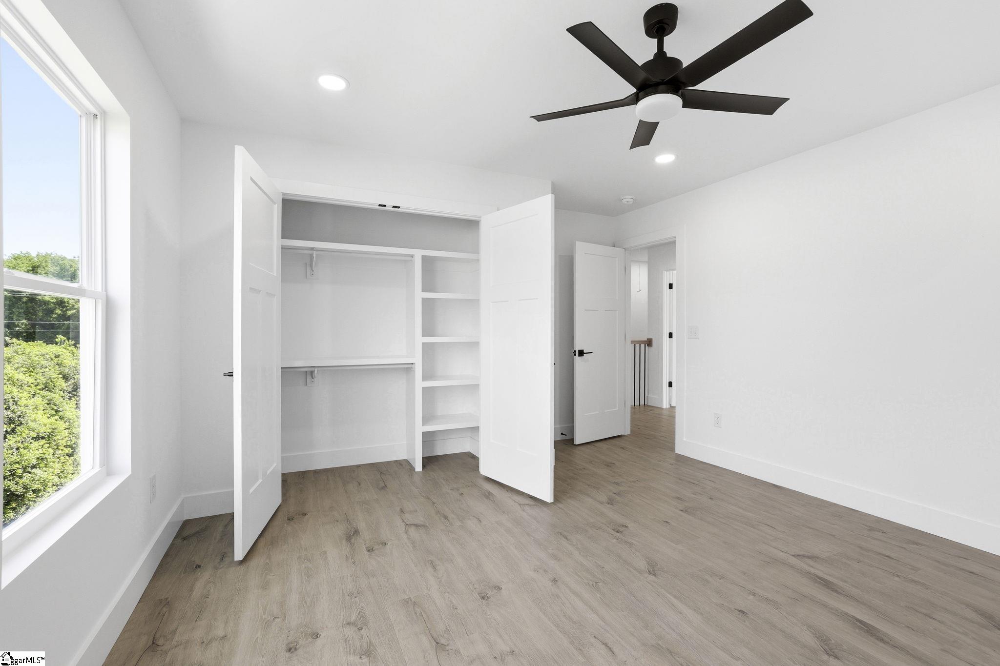 425 Ambiance Court Property Photo 14