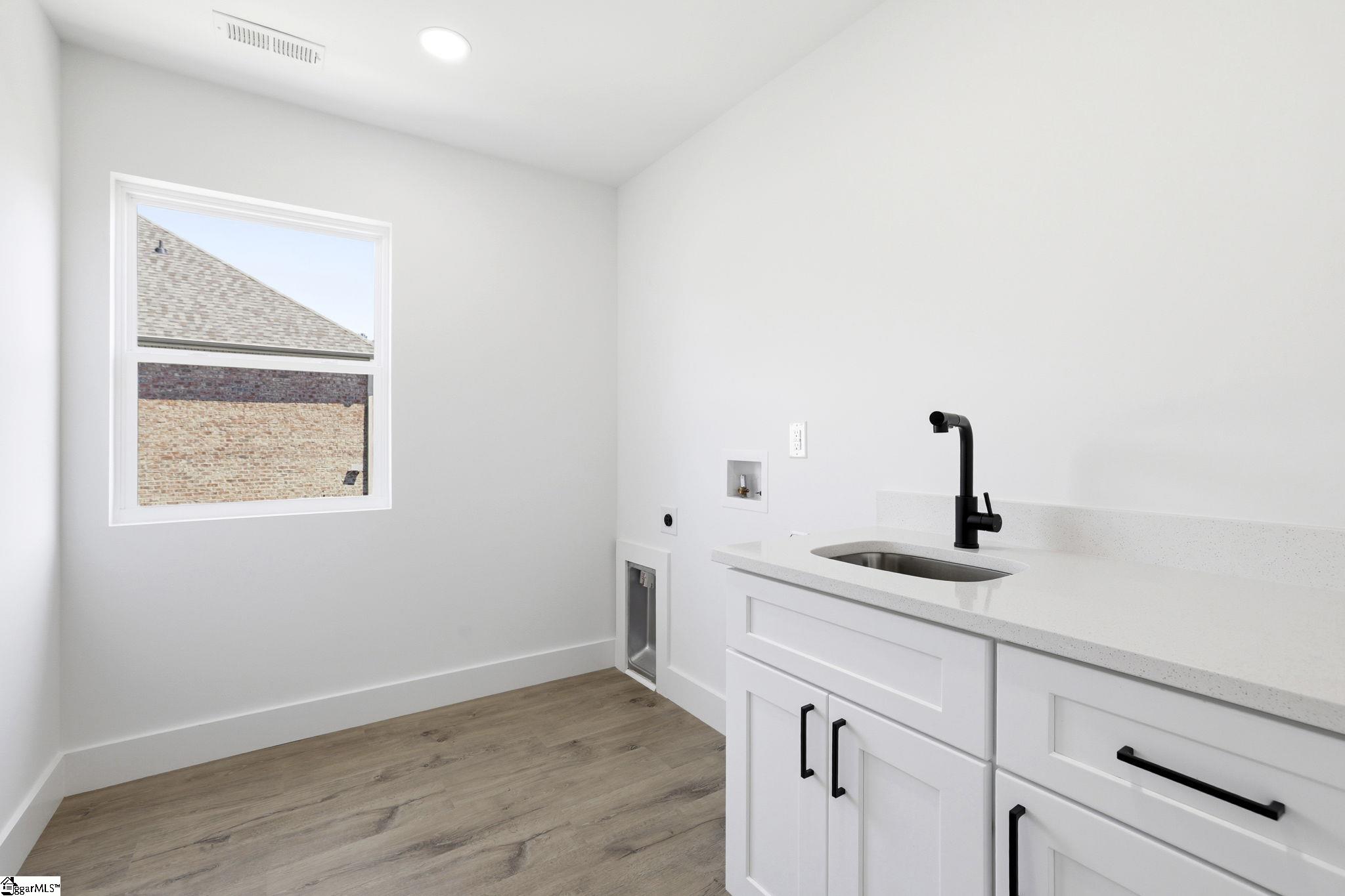 425 Ambiance Court Property Photo 19