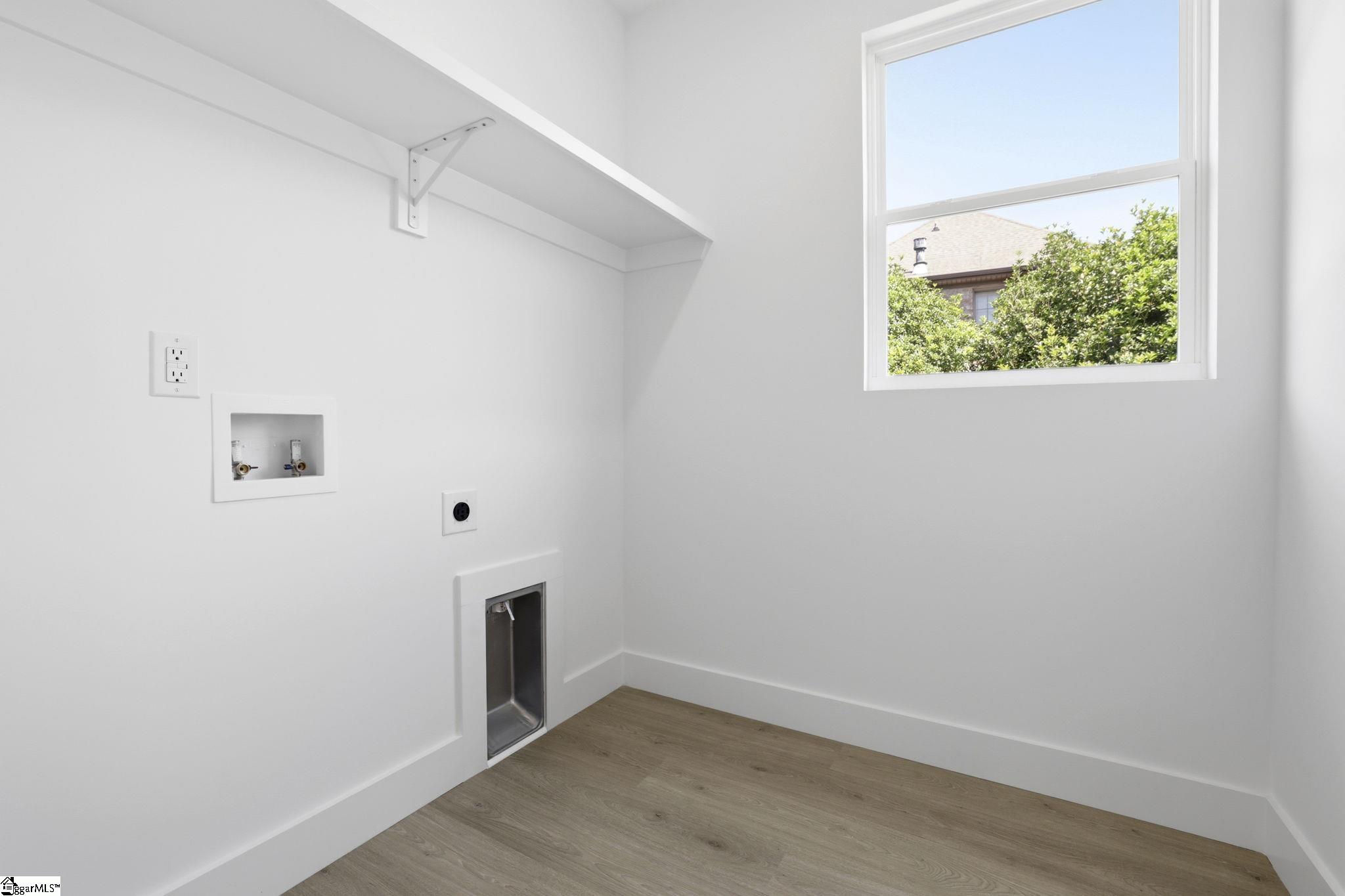429 Ambiance Court Property Photo 11