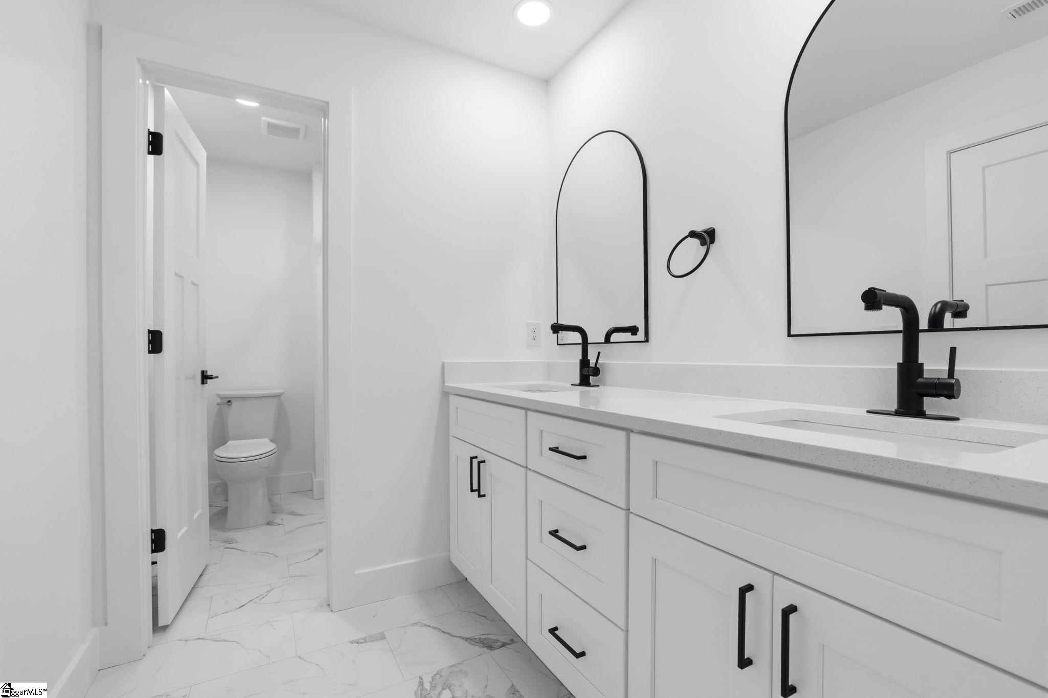429 Ambiance Court Property Photo 20