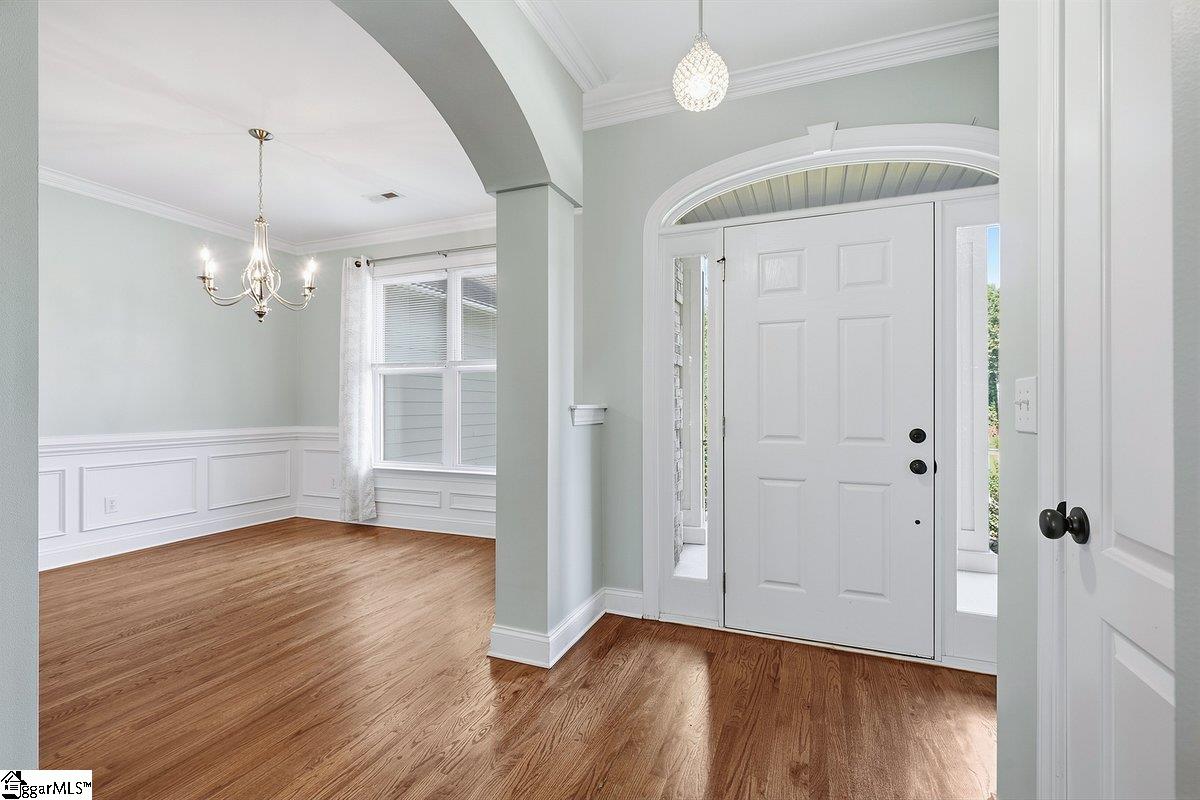 1 Mandarin Circle Property Photo 3