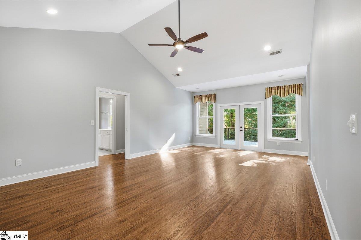1 Mandarin Circle Property Photo 4