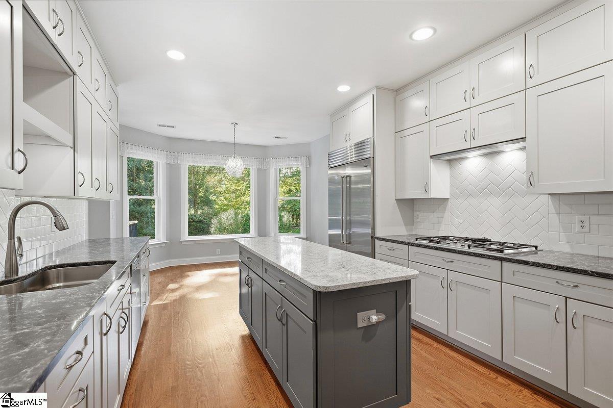 1 Mandarin Circle Property Photo 7