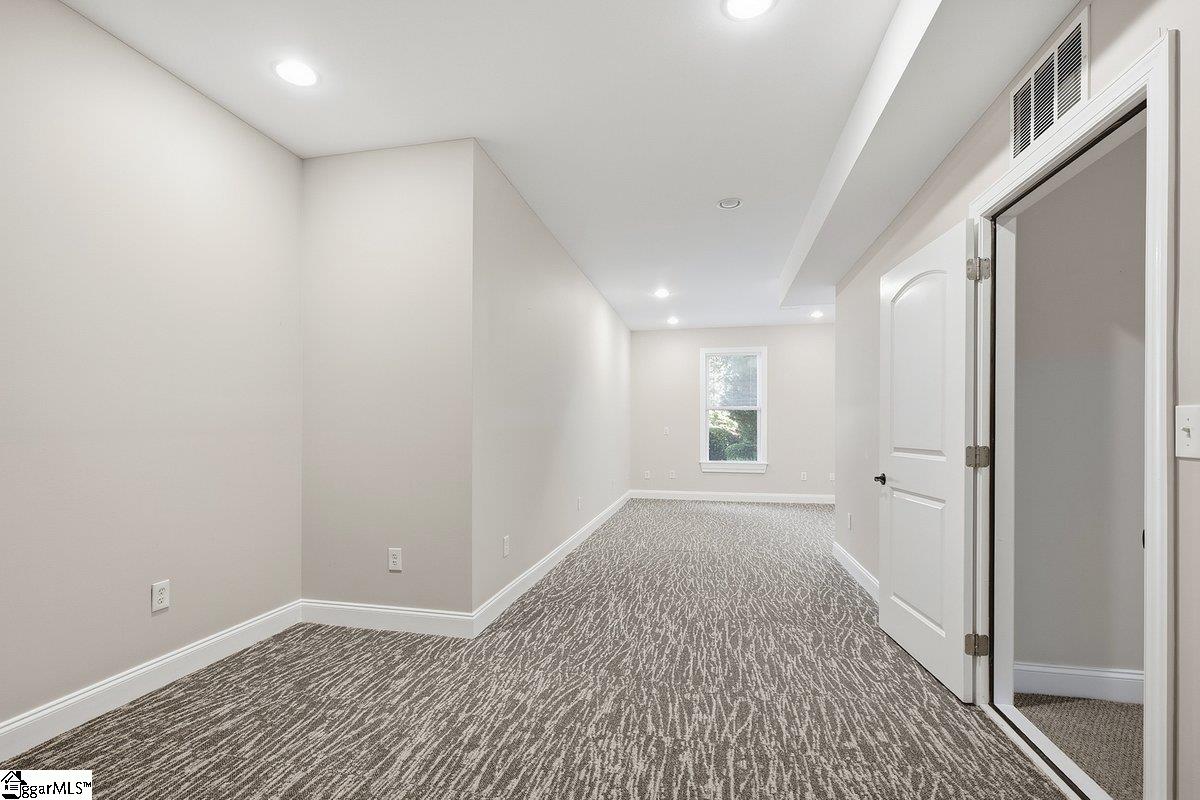 1 Mandarin Circle Property Photo 29