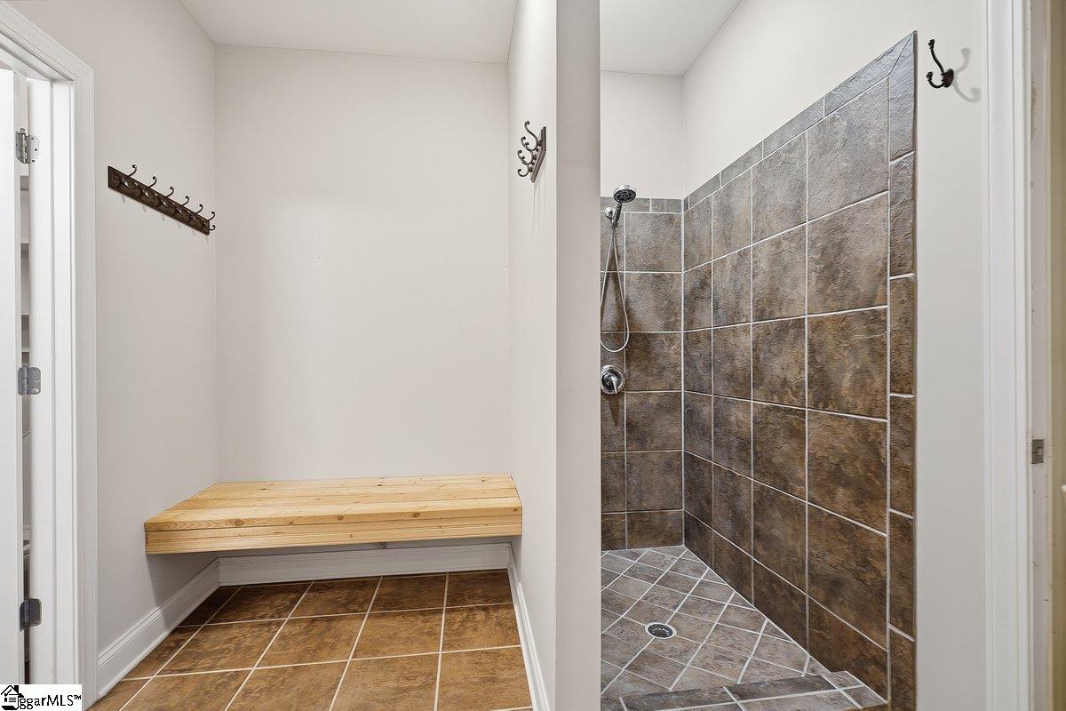 1 Mandarin Circle Property Photo 33