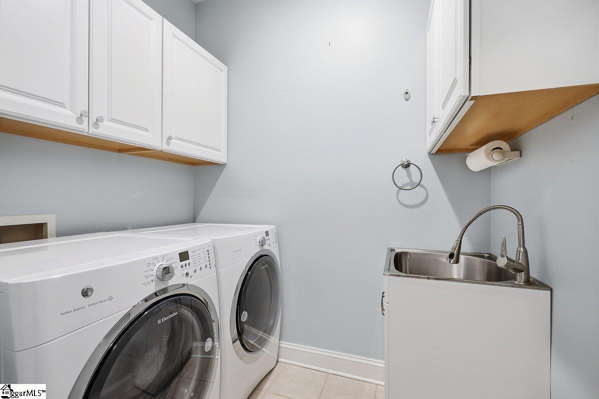 1 Mandarin Circle Property Photo 35