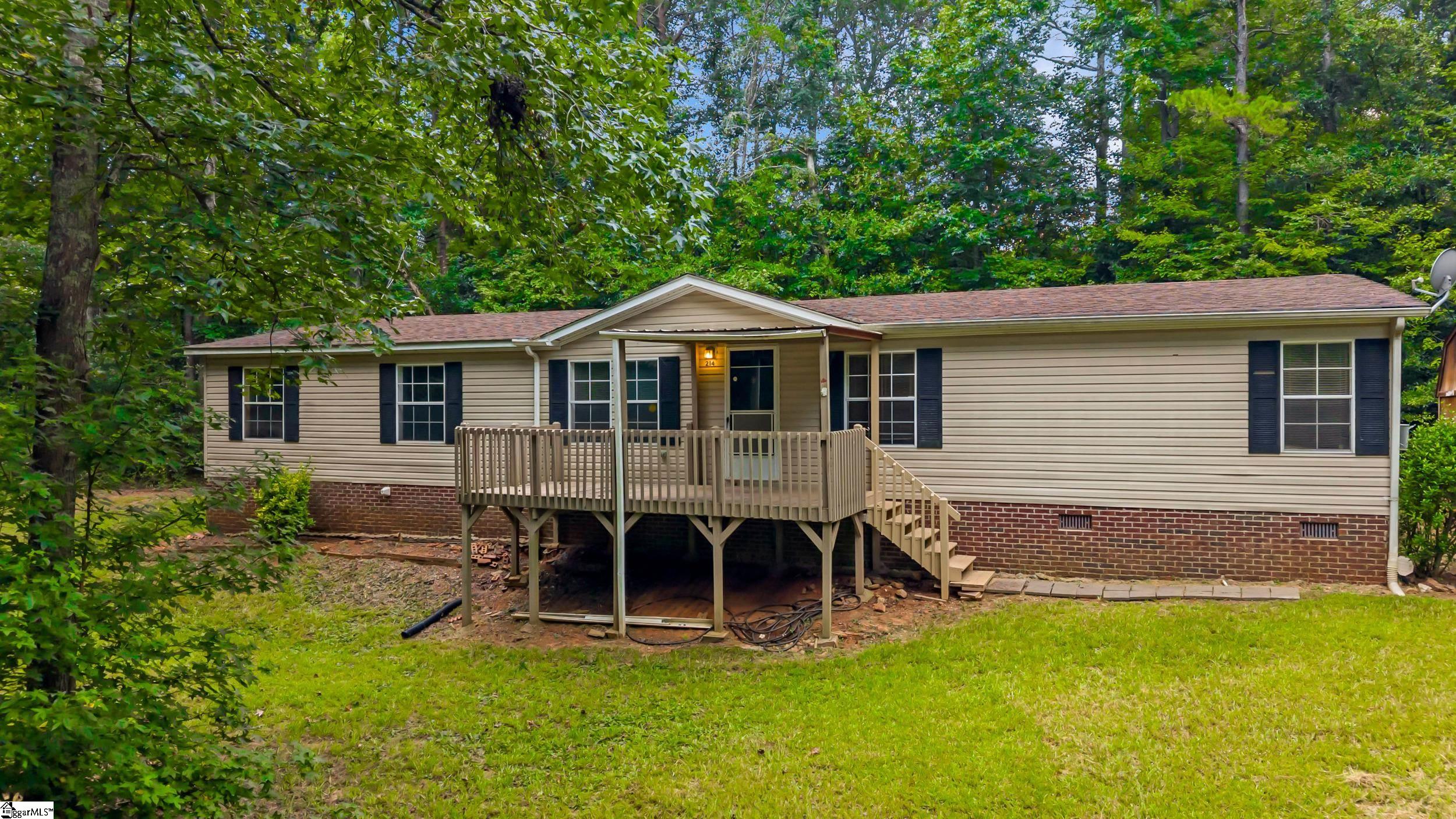 214 Chantilly Circle Property Photo 1