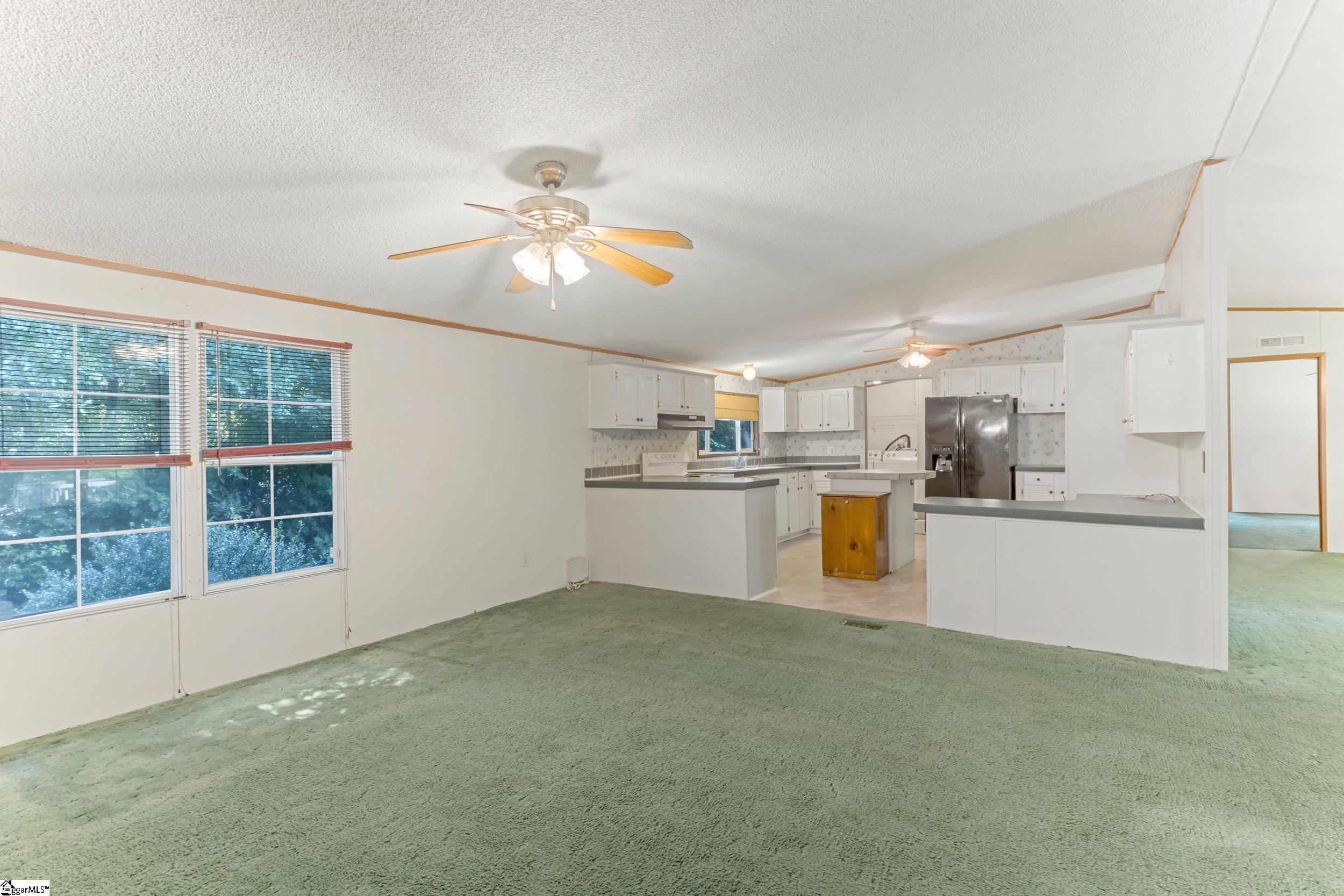 214 Chantilly Circle Property Photo 6
