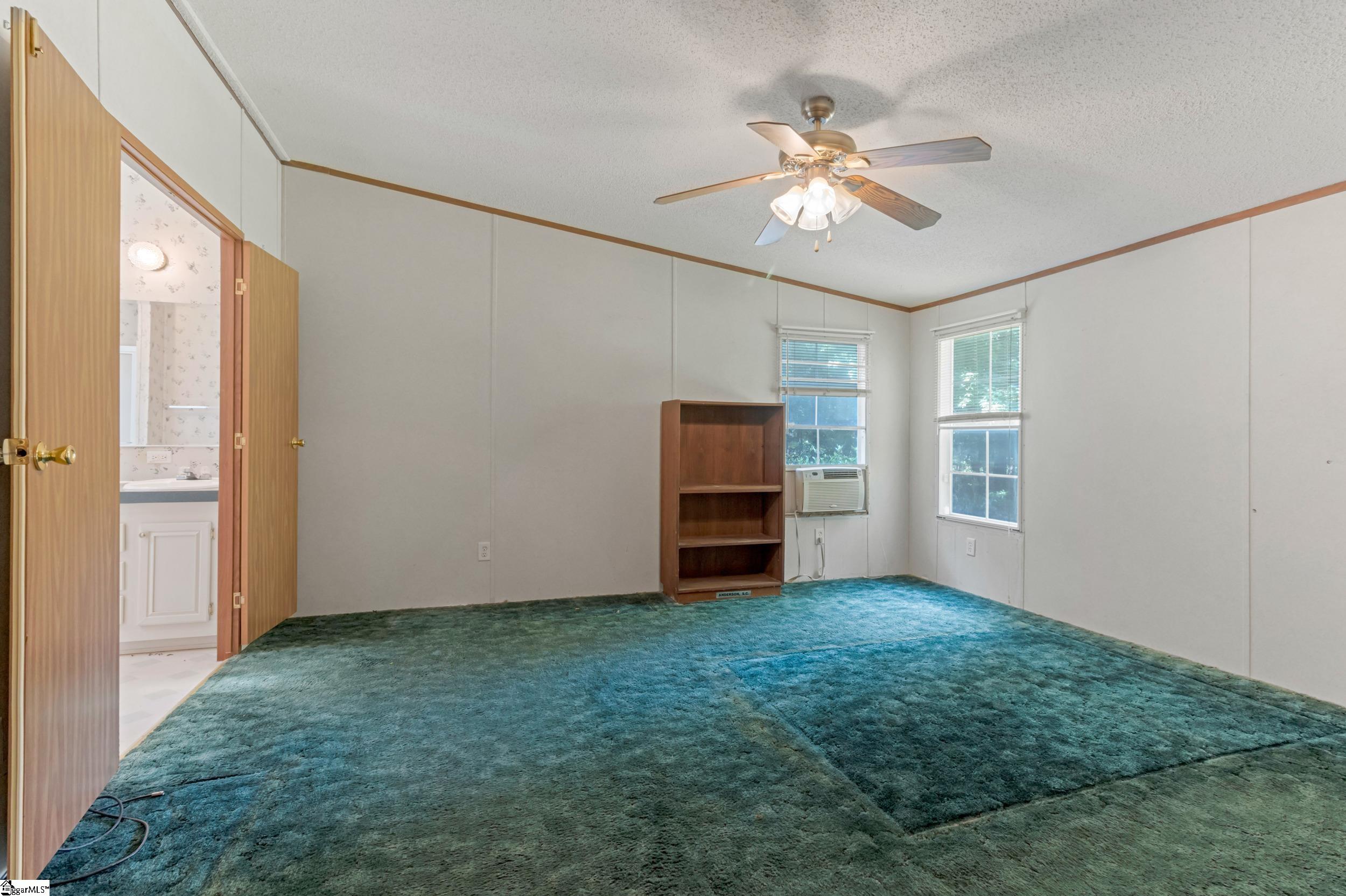 214 Chantilly Circle Property Photo 12