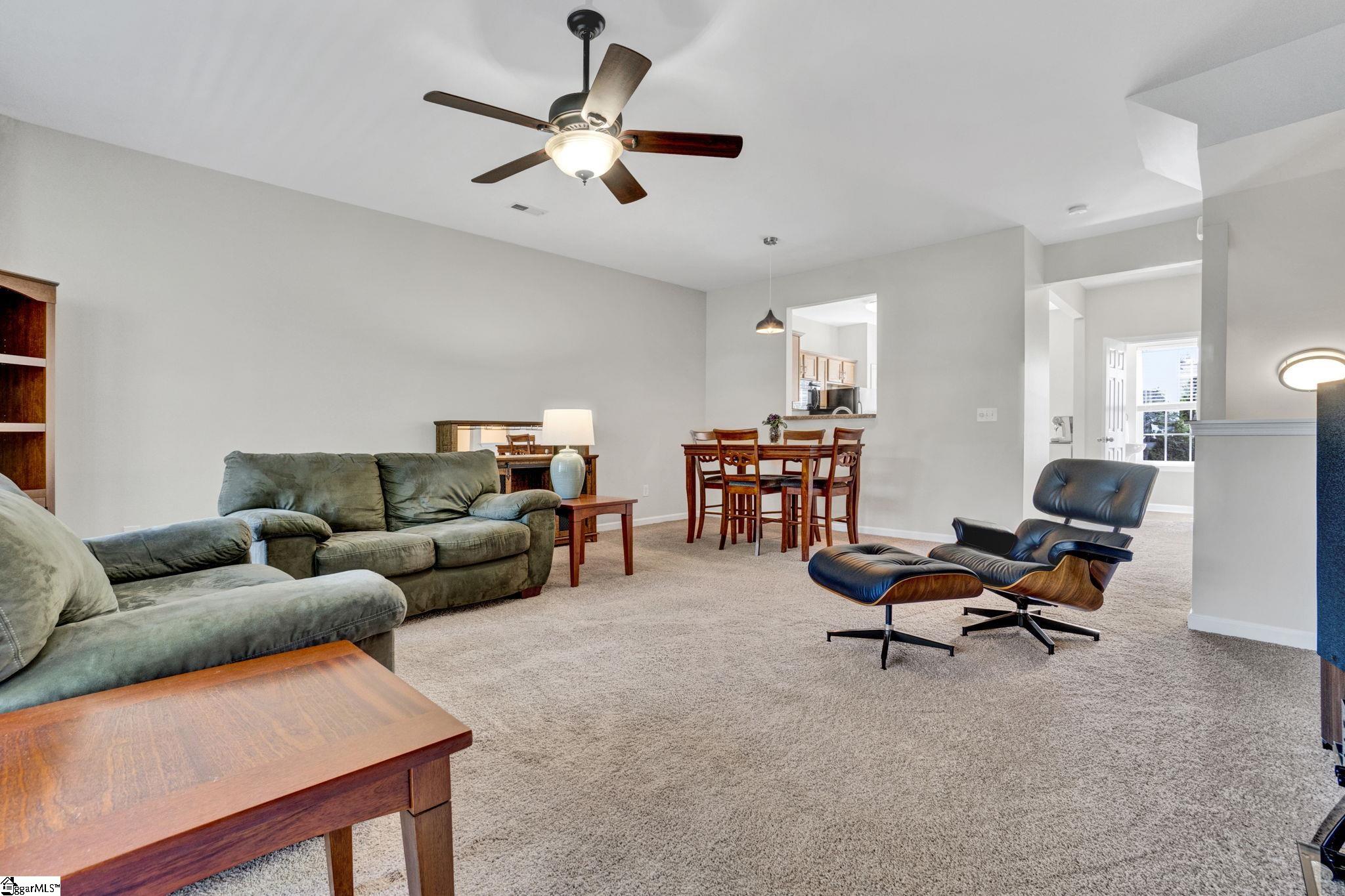 112 Sylvan Oak Way Property Photo 2