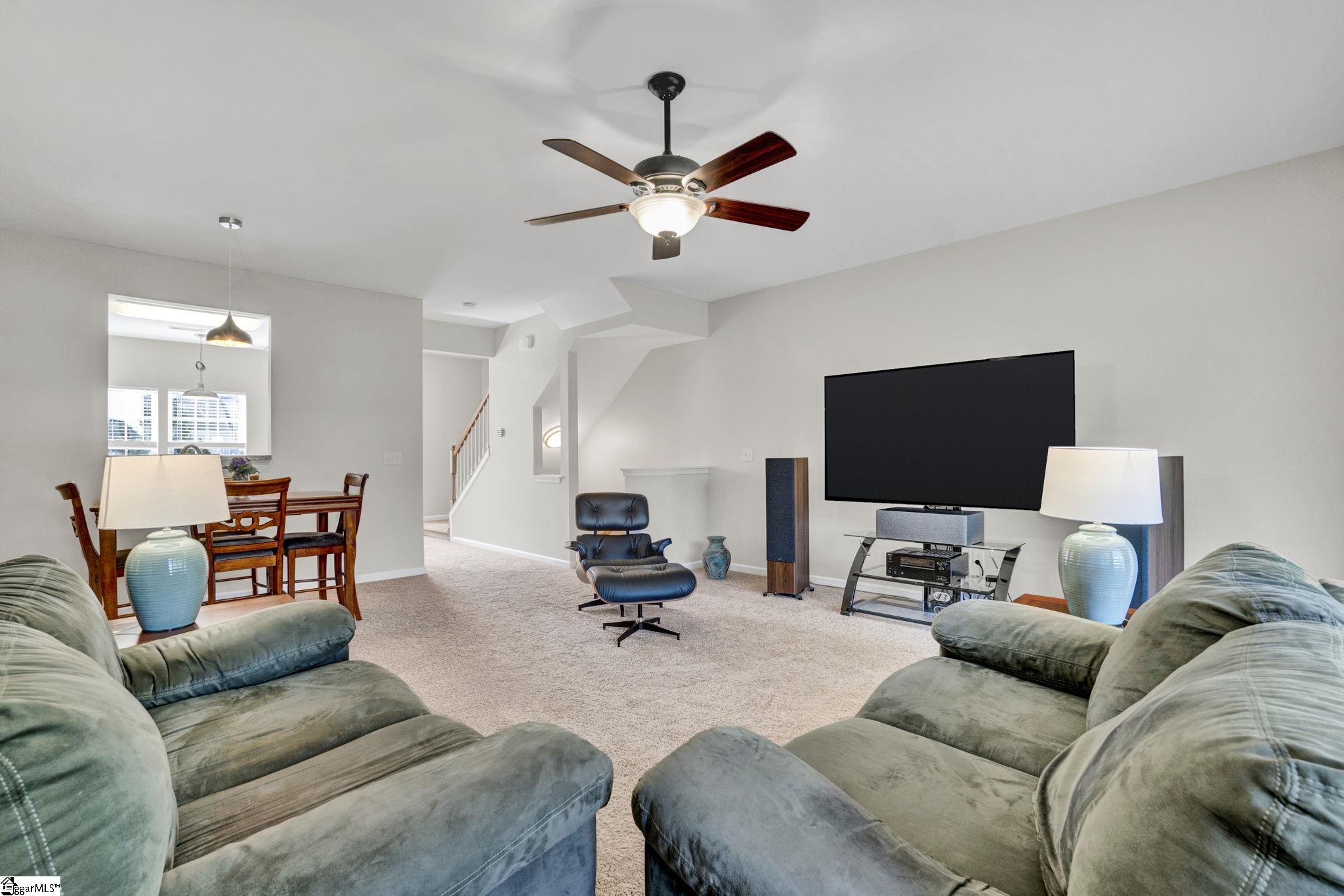 112 Sylvan Oak Way Property Photo 3