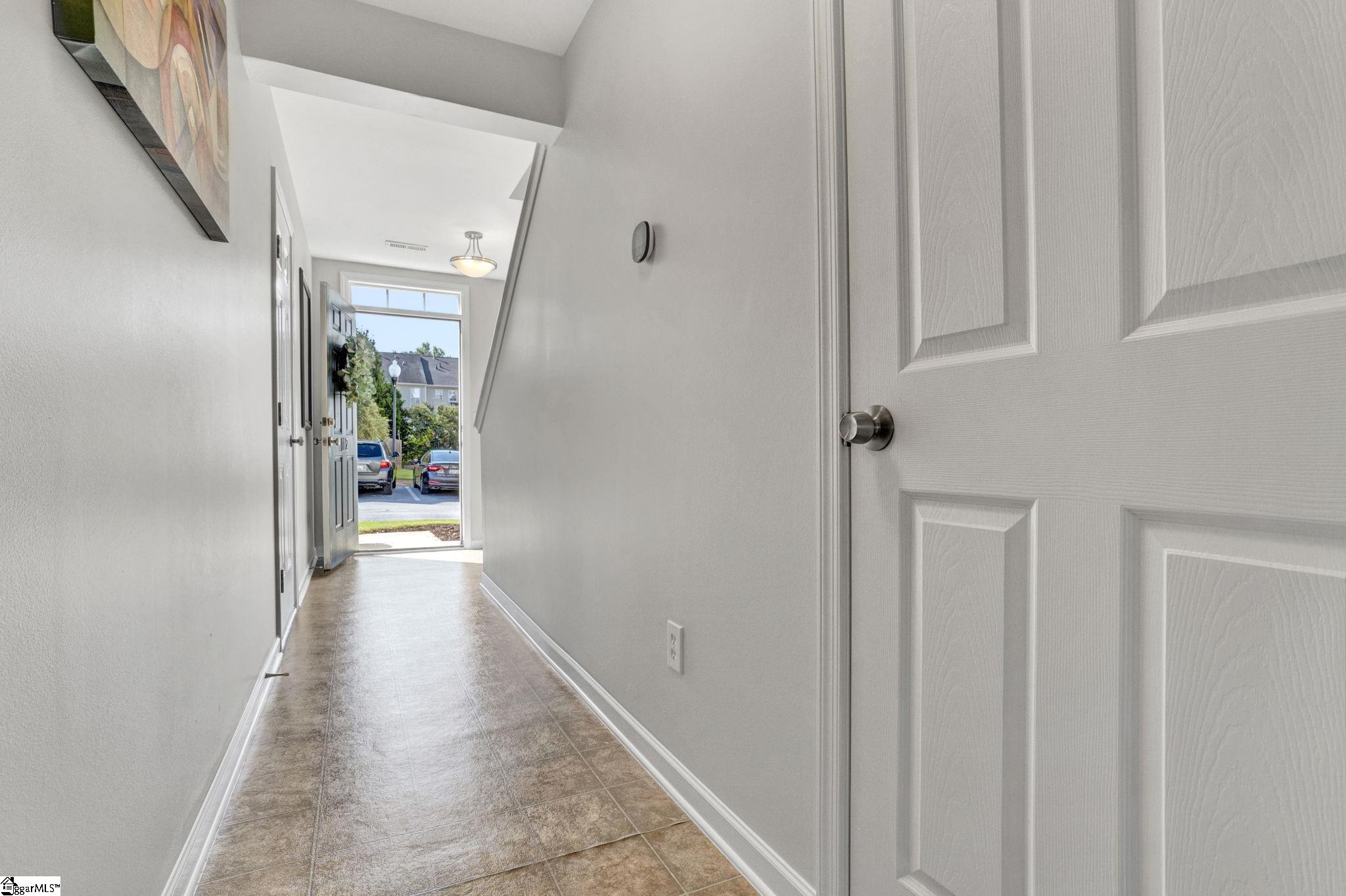 112 Sylvan Oak Way Property Photo 6