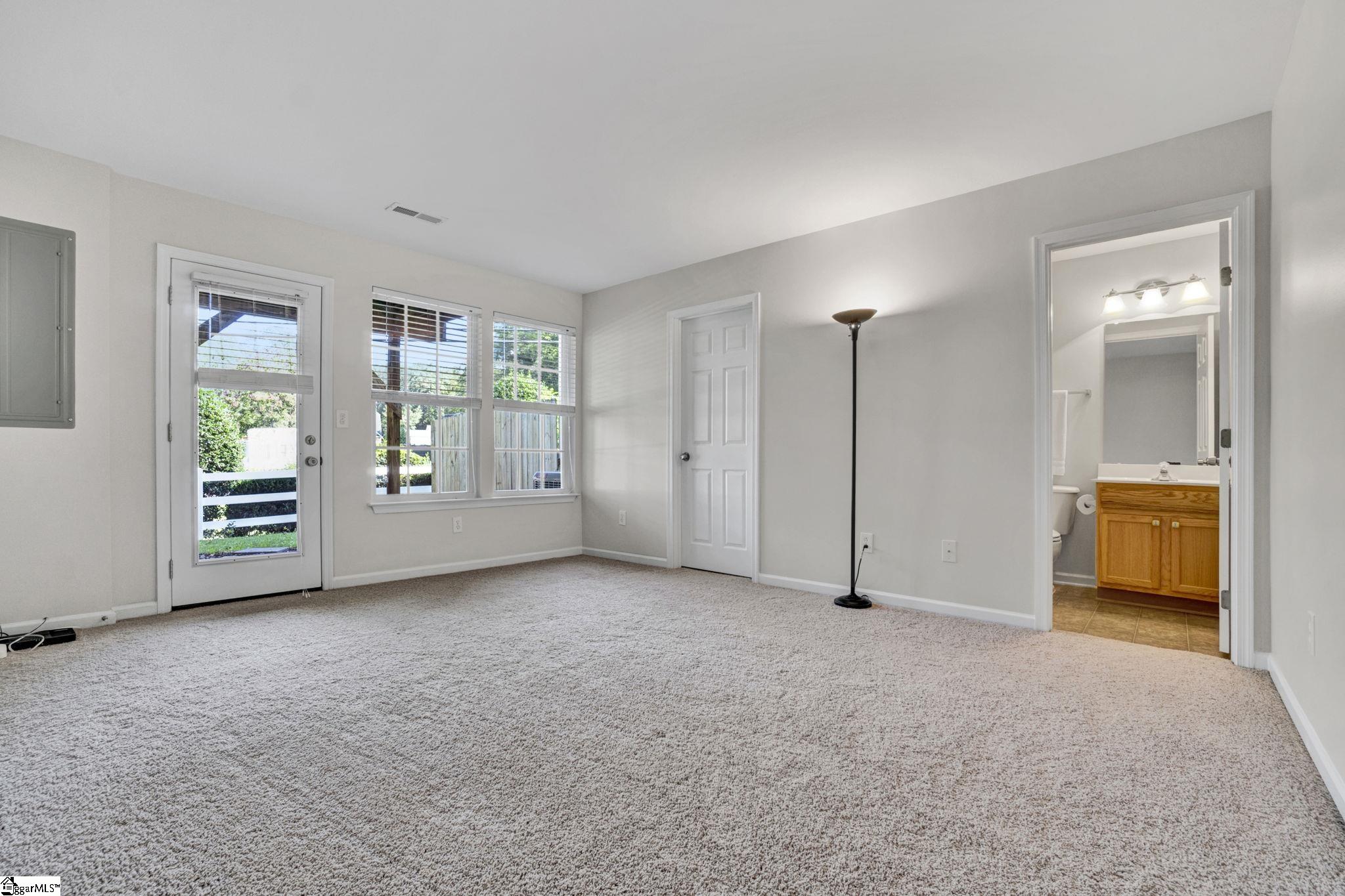 112 Sylvan Oak Way Property Photo 7