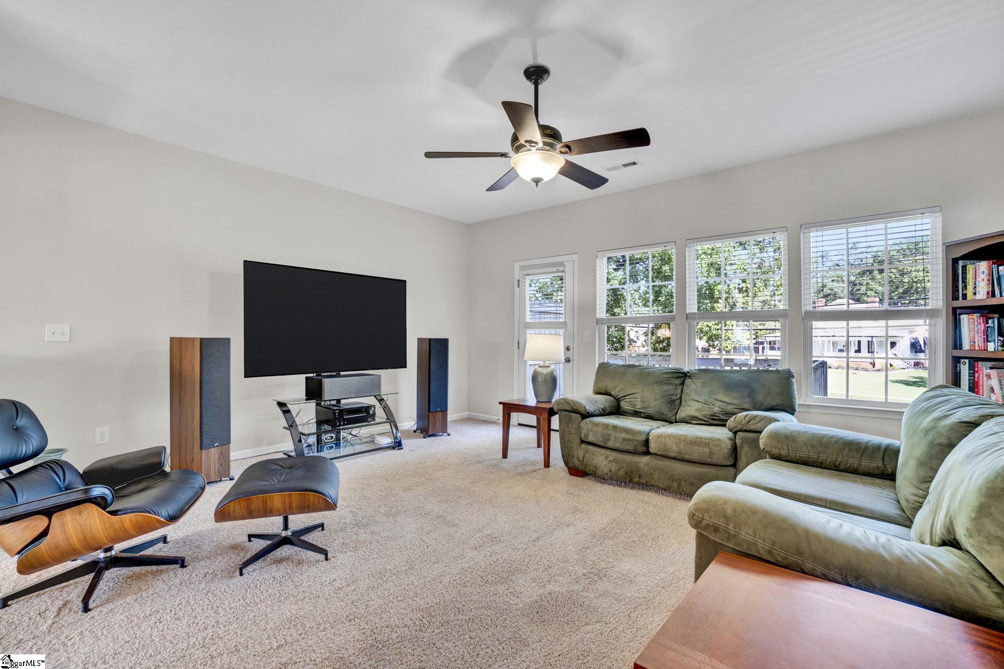 112 Sylvan Oak Way Property Photo 12