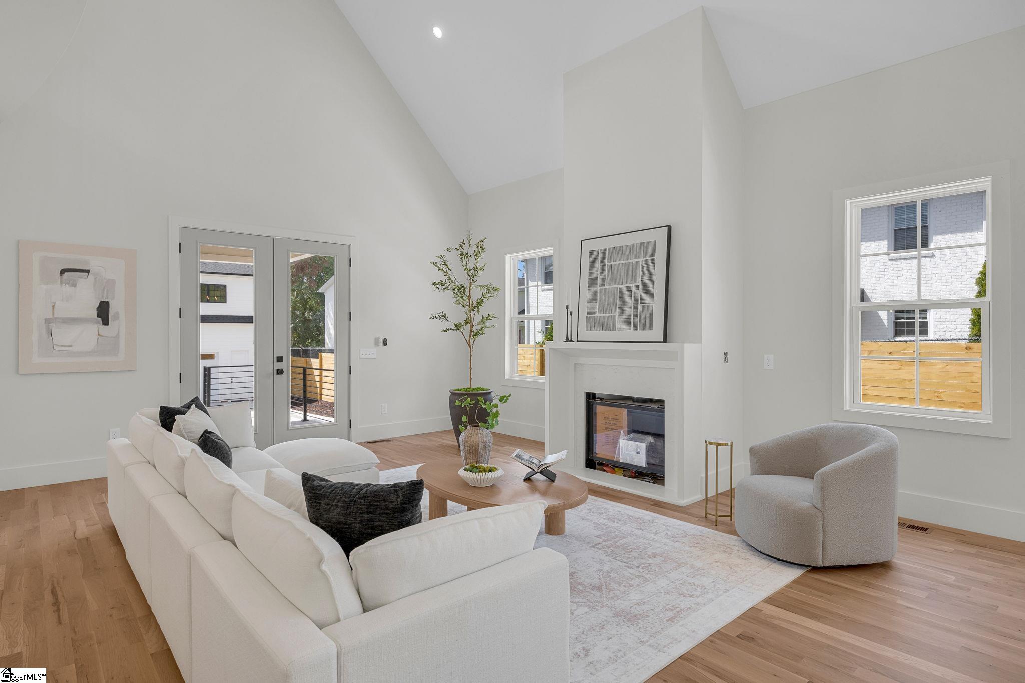407 Pinckney Street Property Photo 6